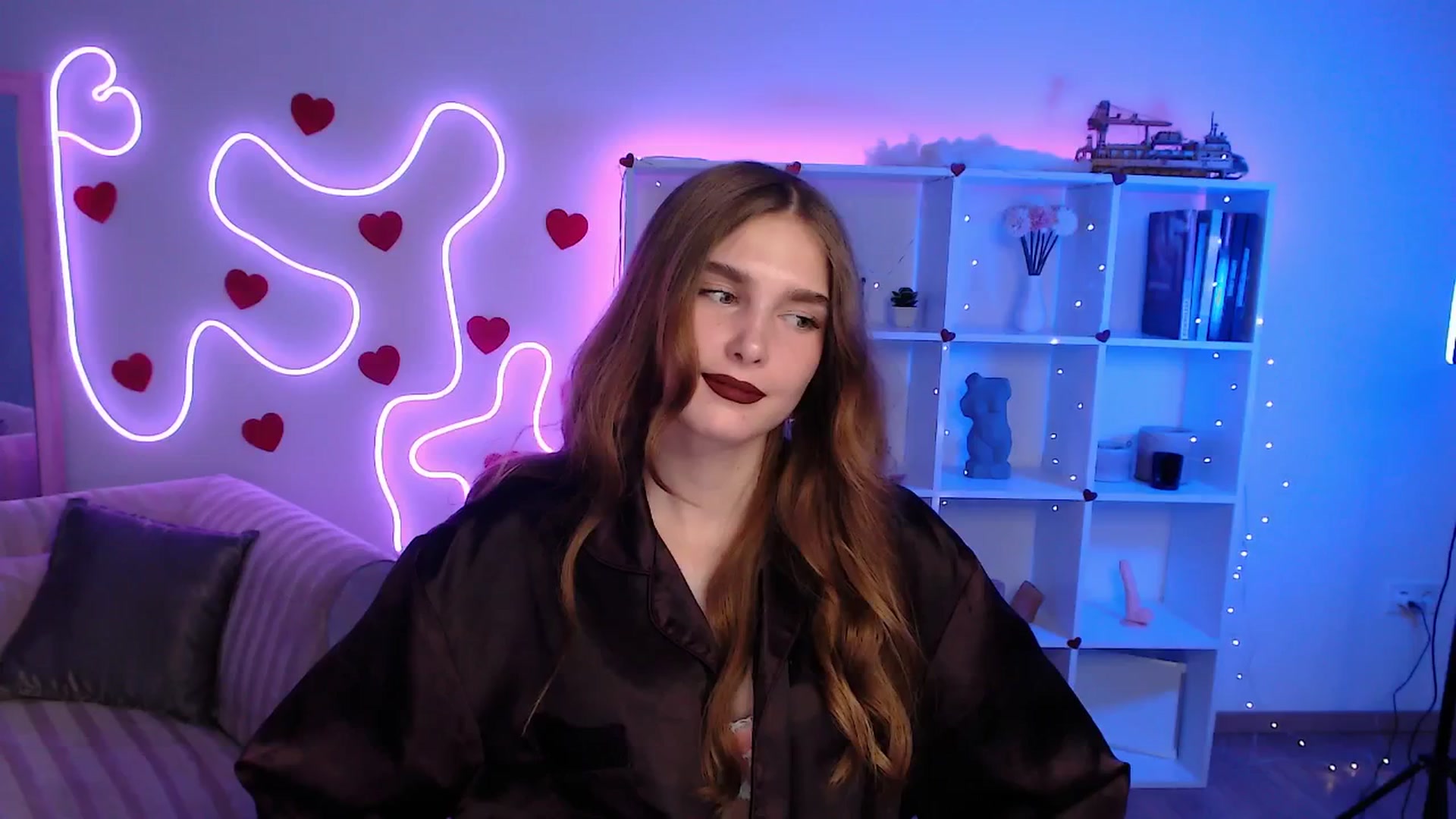 Gallery image thumbnail from Sirela's myfreecams stream on, 07/01/2025, 23:30 image 15 of 20