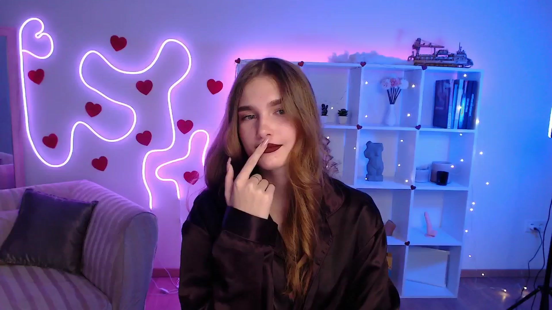 Gallery image thumbnail from Sirela's myfreecams stream on, 07/01/2025, 23:30 image 9 of 20