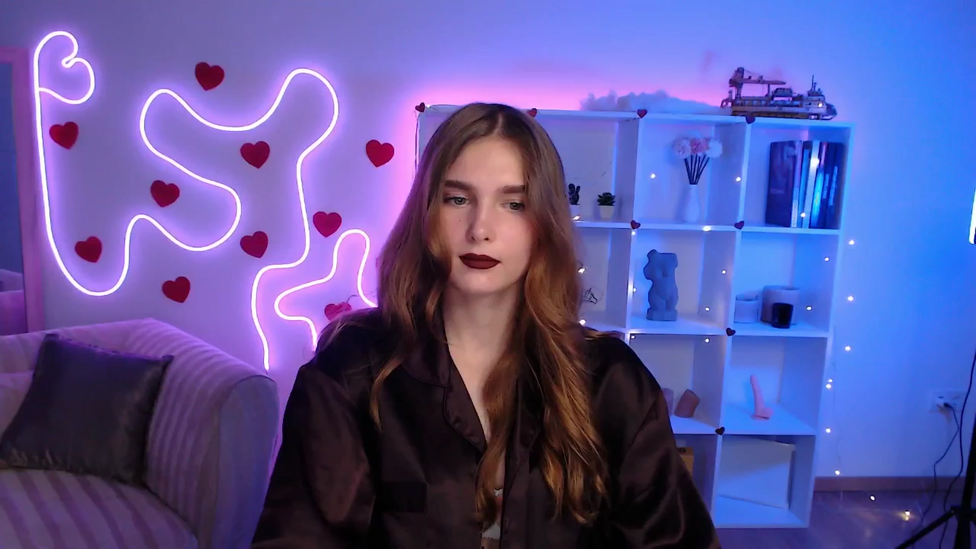 Gallery image thumbnail from Sirela's myfreecams stream on, 07/01/2025, 23:30 image 16 of 20