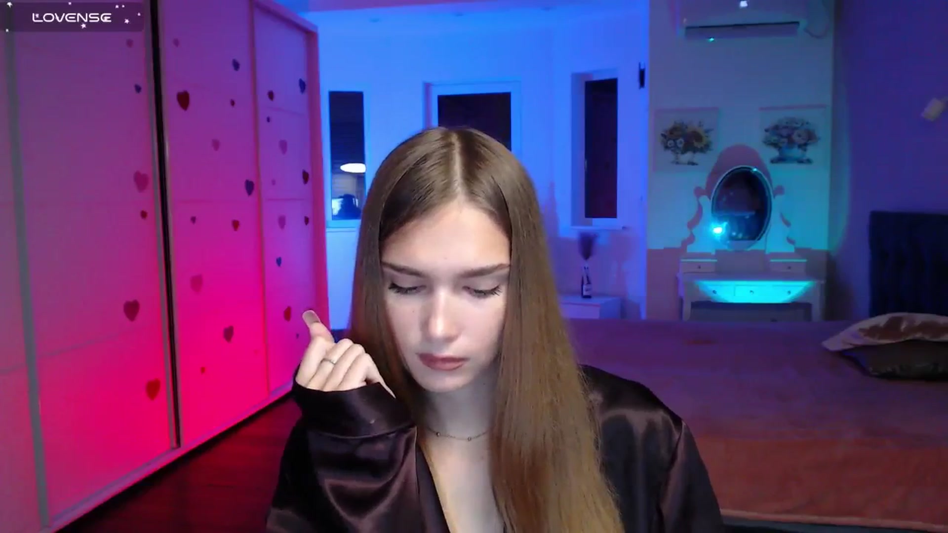 Gallery image thumbnail from Sirela's myfreecams stream on, 07/28/2025, 11:42 image 11 of 20