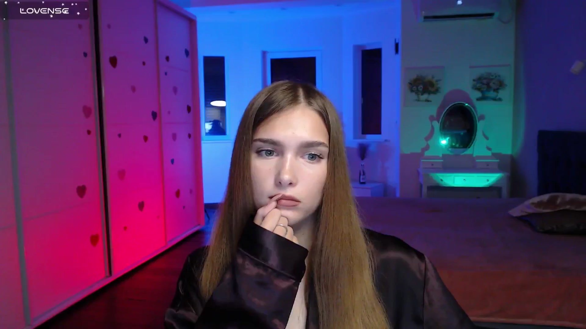 Gallery image thumbnail from Sirela's myfreecams stream on, 07/28/2025, 11:42 image 15 of 20