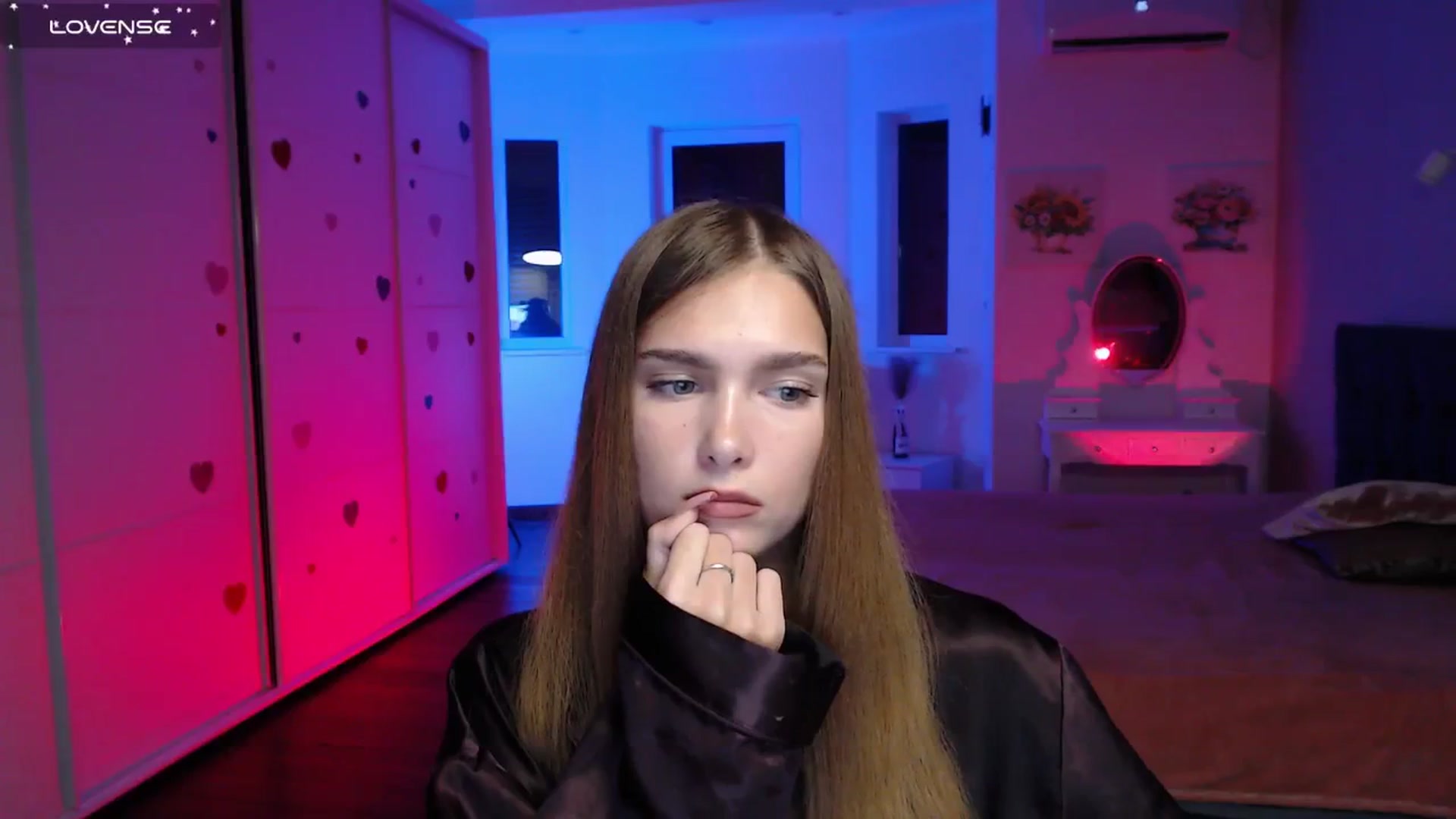 Gallery image thumbnail from Sirela's myfreecams stream on, 07/28/2025, 11:42 image 16 of 20