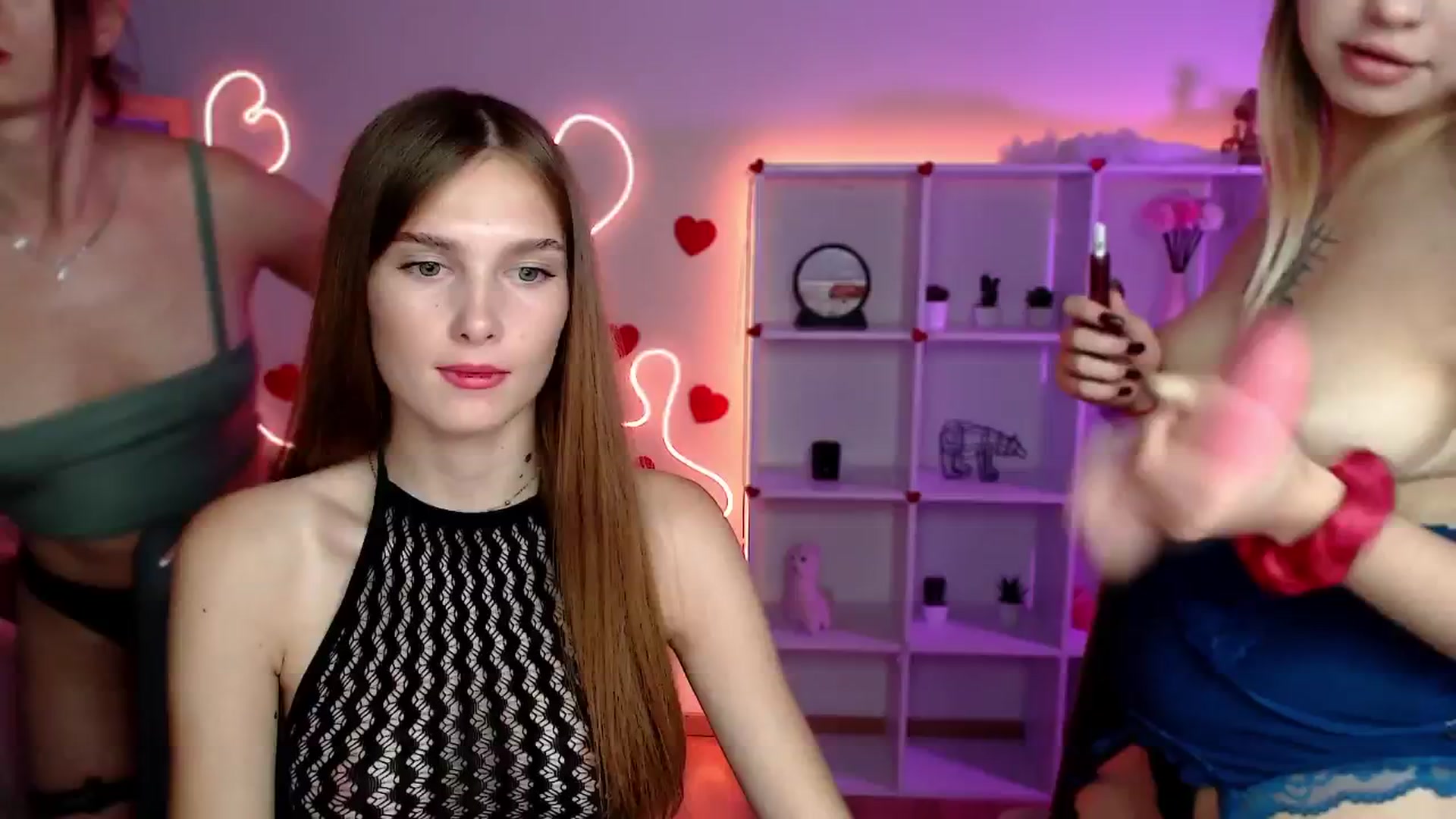 Gallery image thumbnail from Sirela's myfreecams stream on, 08/01/2025, 14:37 image 8 of 20