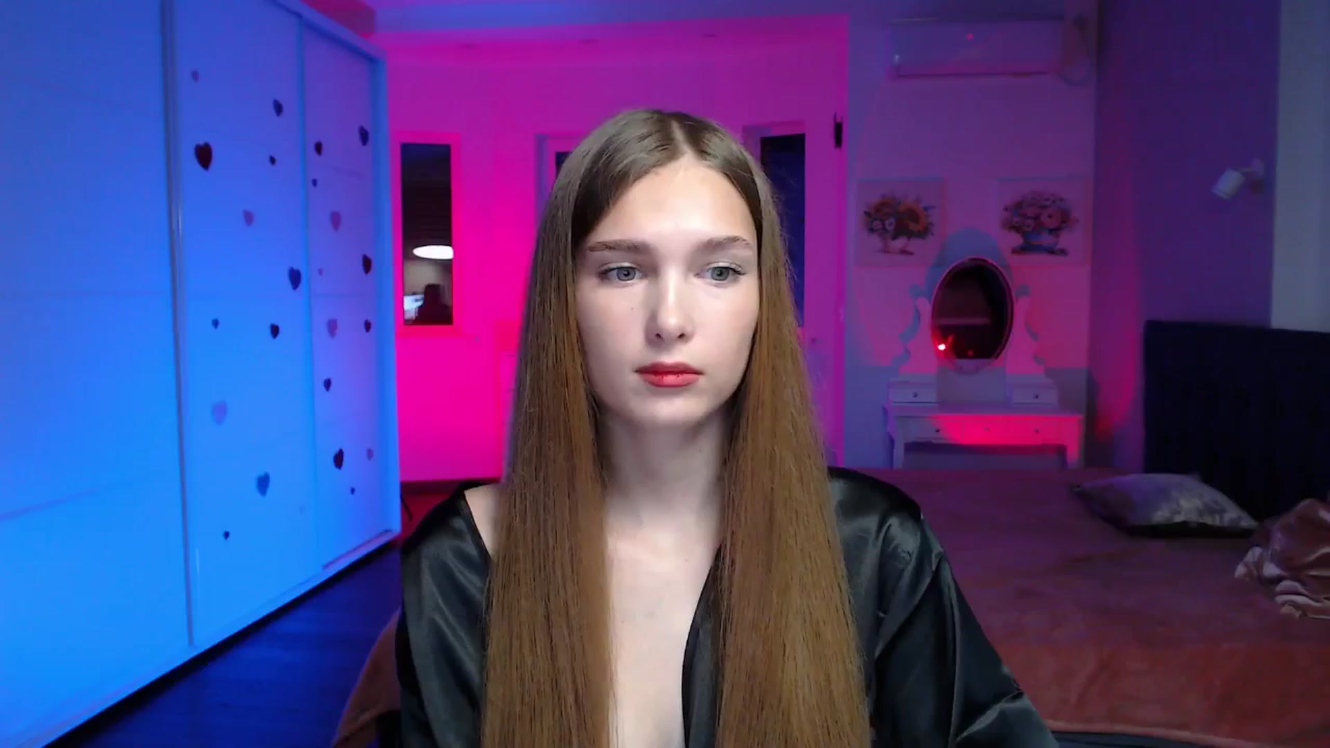 Gallery image thumbnail from Sirela's myfreecams stream on, 08/03/2025, 09:31 image 9 of 20