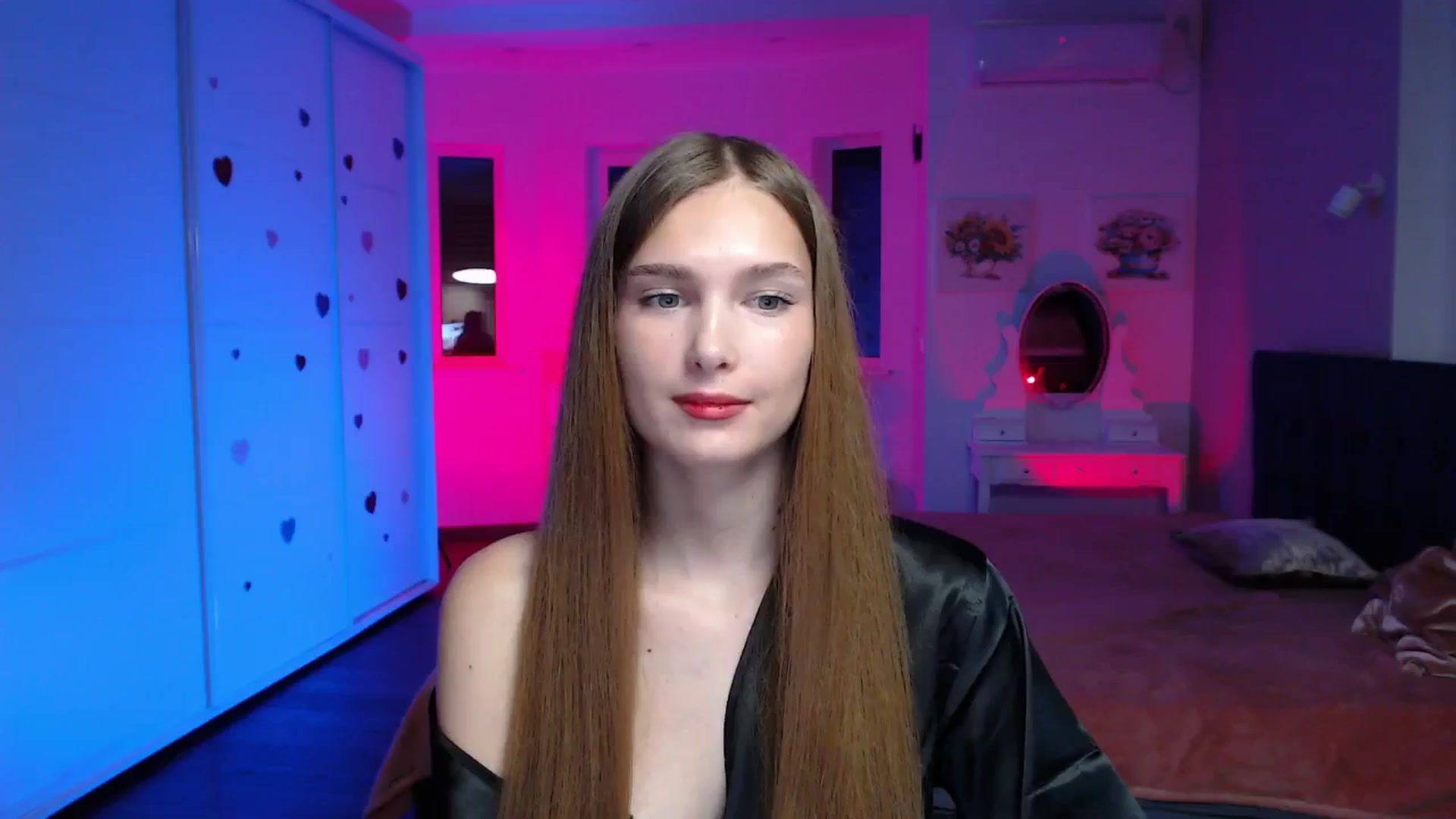 Gallery image thumbnail from Sirela's myfreecams stream on, 08/03/2025, 09:31 image 14 of 20