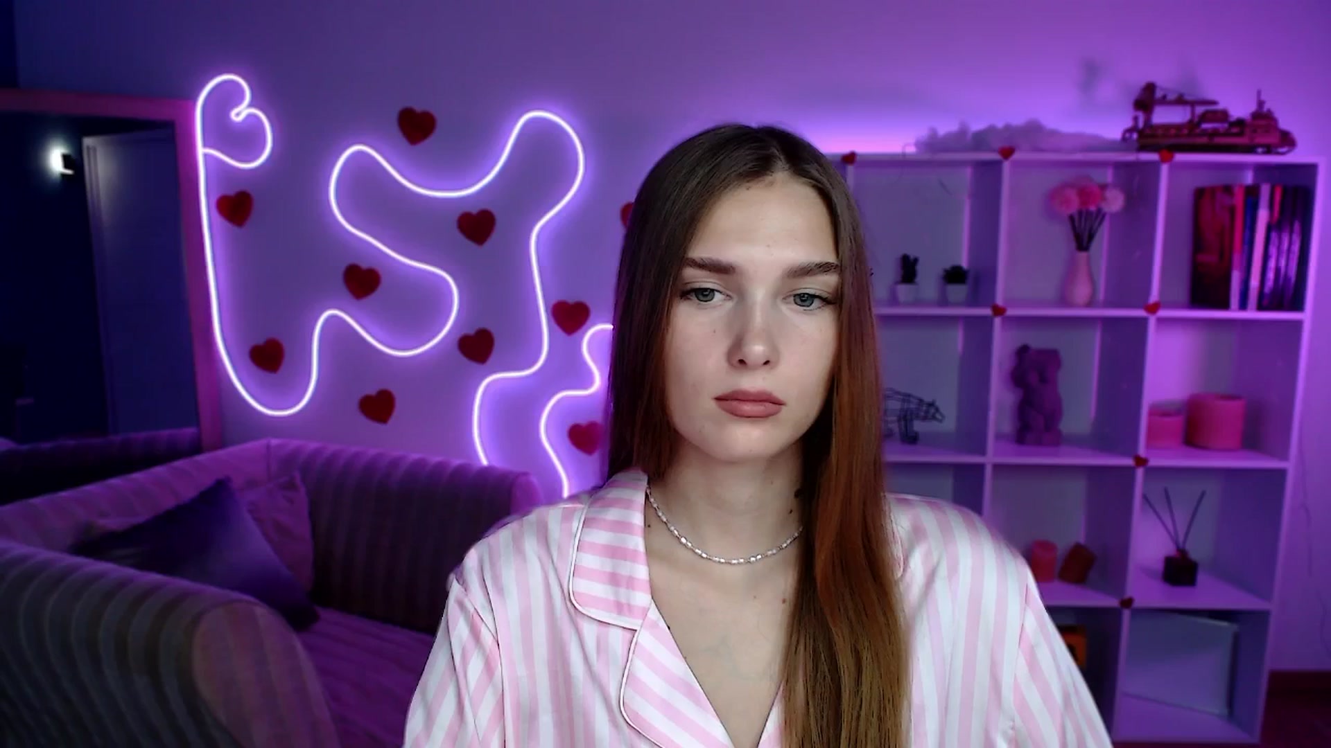 Gallery image thumbnail from Sirela's myfreecams stream on, 08/06/2025, 09:37 image 9 of 20