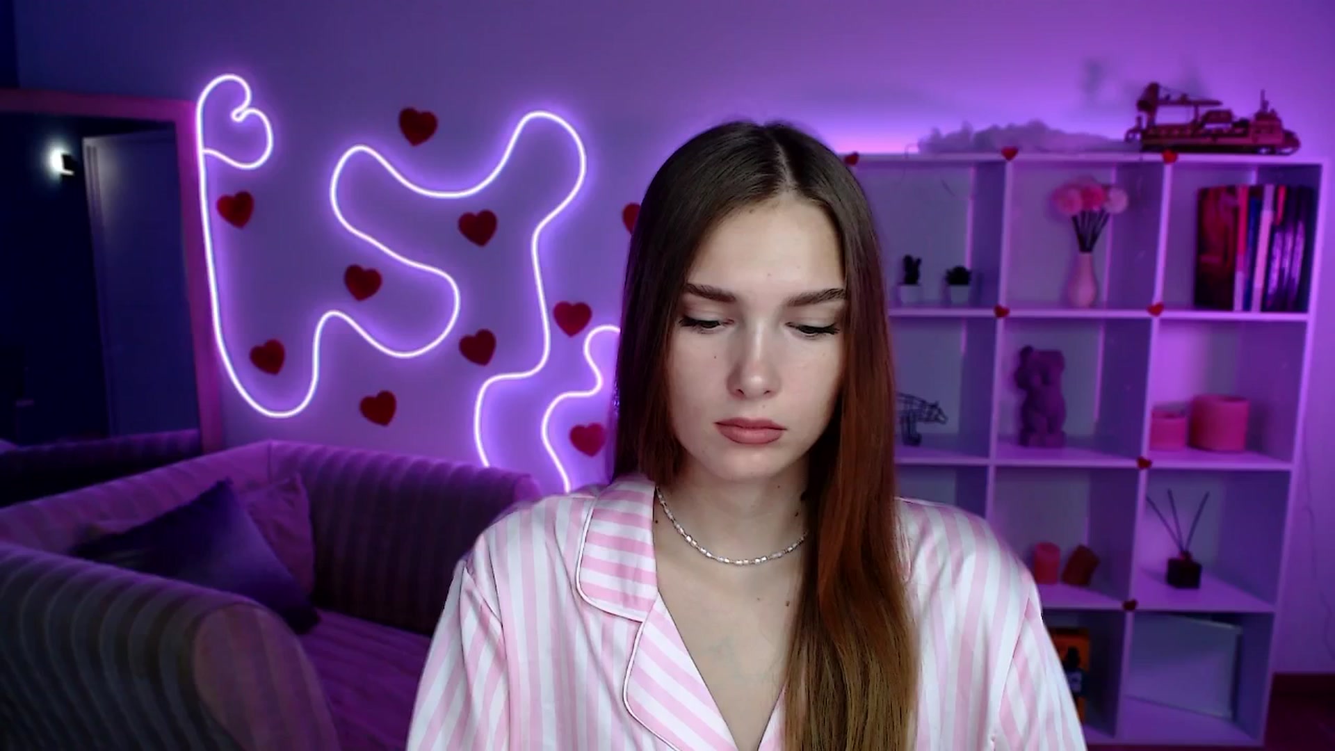 Gallery image thumbnail from Sirela's myfreecams stream on, 08/06/2025, 09:37 image 10 of 20
