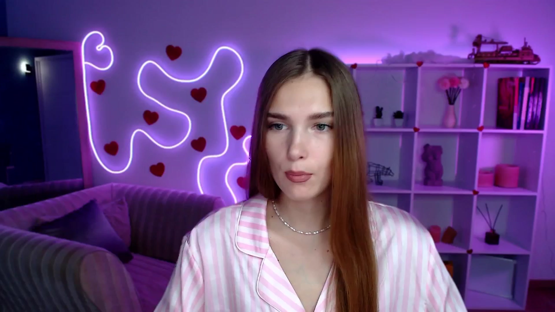 Gallery image thumbnail from Sirela's myfreecams stream on, 08/06/2025, 09:37 image 2 of 20
