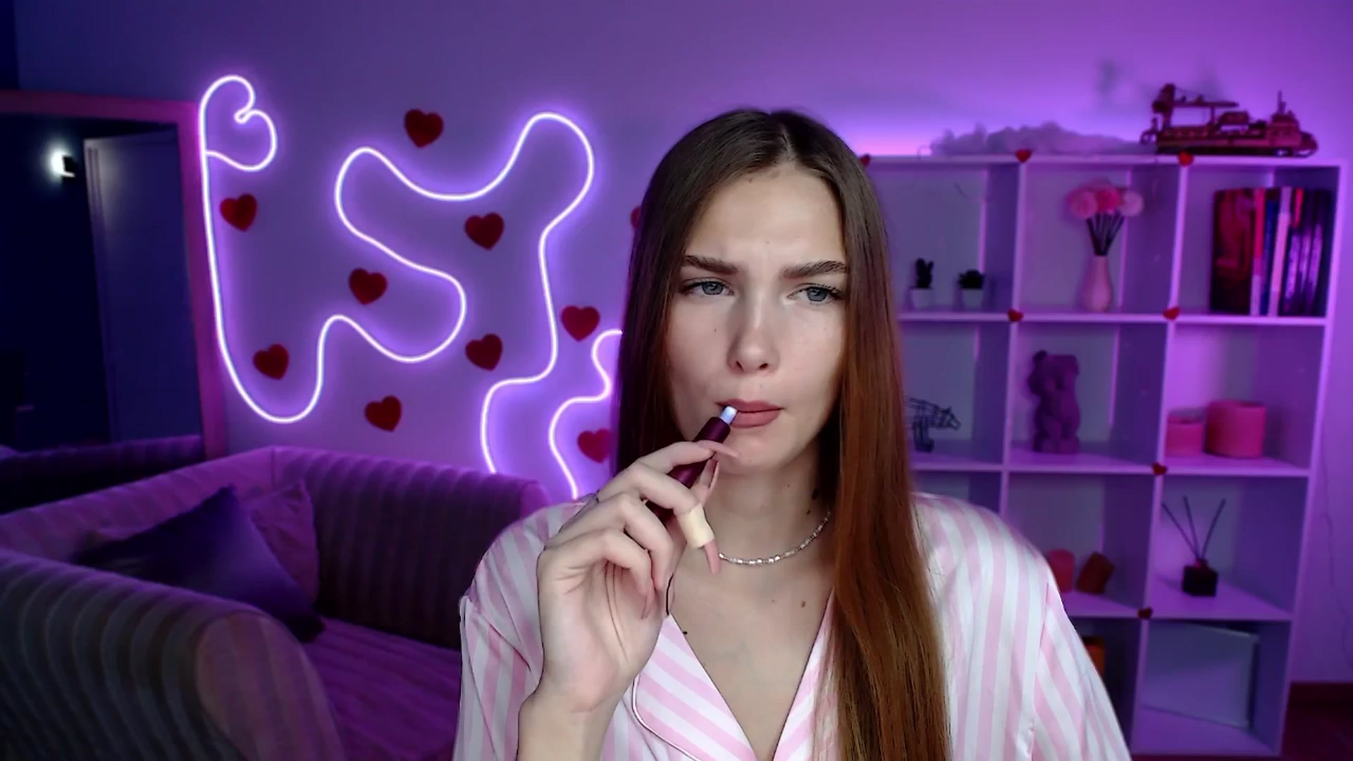 Gallery image thumbnail from Sirela's myfreecams stream on, 08/06/2025, 09:37 image 1 of 20