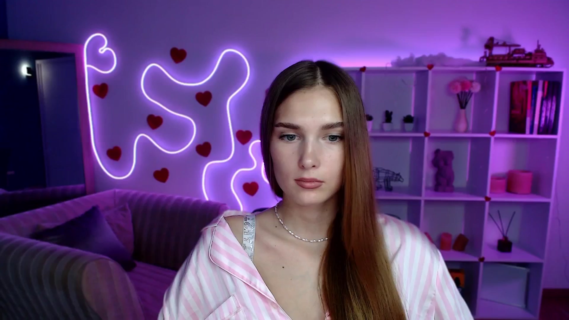 Gallery image thumbnail from Sirela's myfreecams stream on, 08/06/2025, 11:20 image 4 of 20
