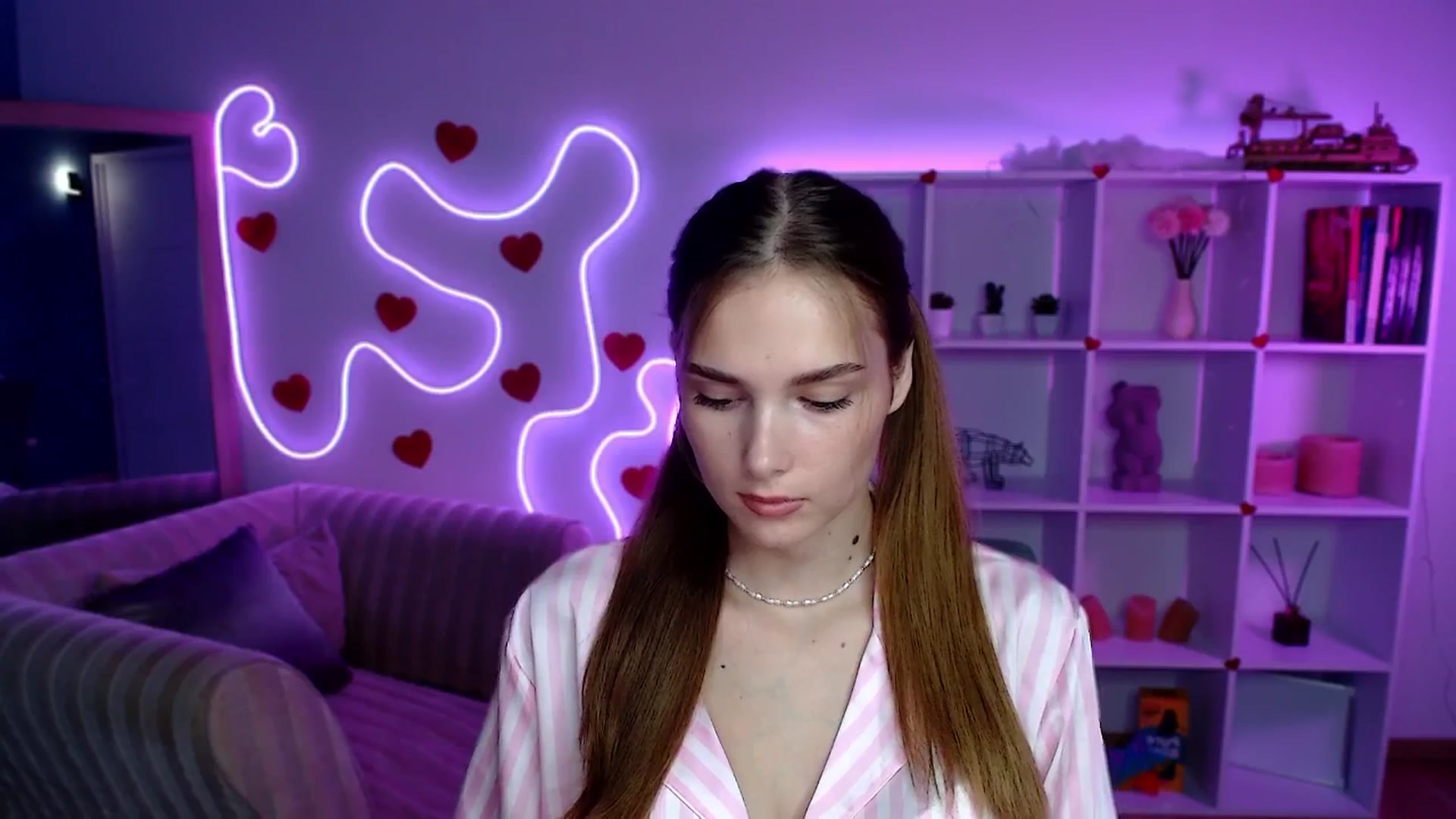 Gallery image thumbnail from Sirela's myfreecams stream on, 08/06/2025, 12:30 image 13 of 20