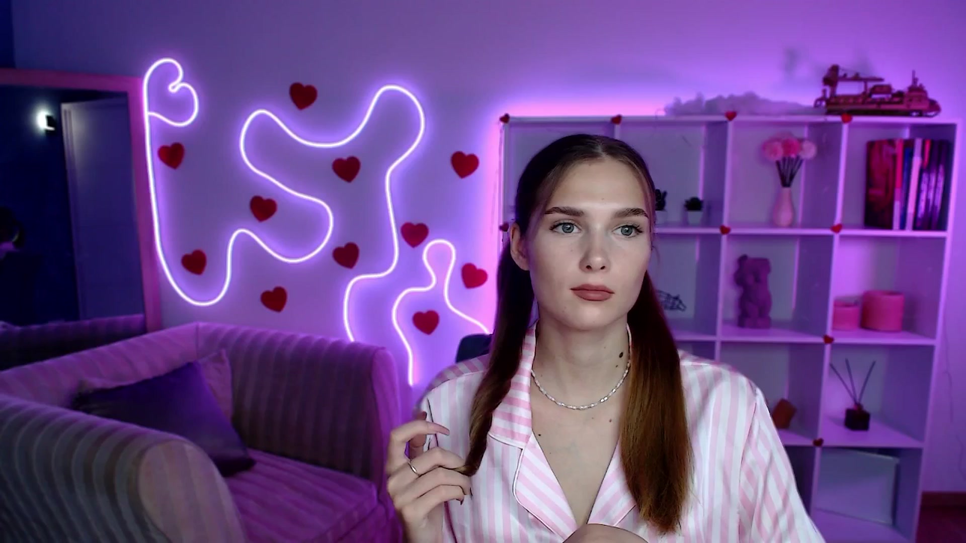 Gallery image thumbnail from Sirela's myfreecams stream on, 08/06/2025, 13:34 image 10 of 20