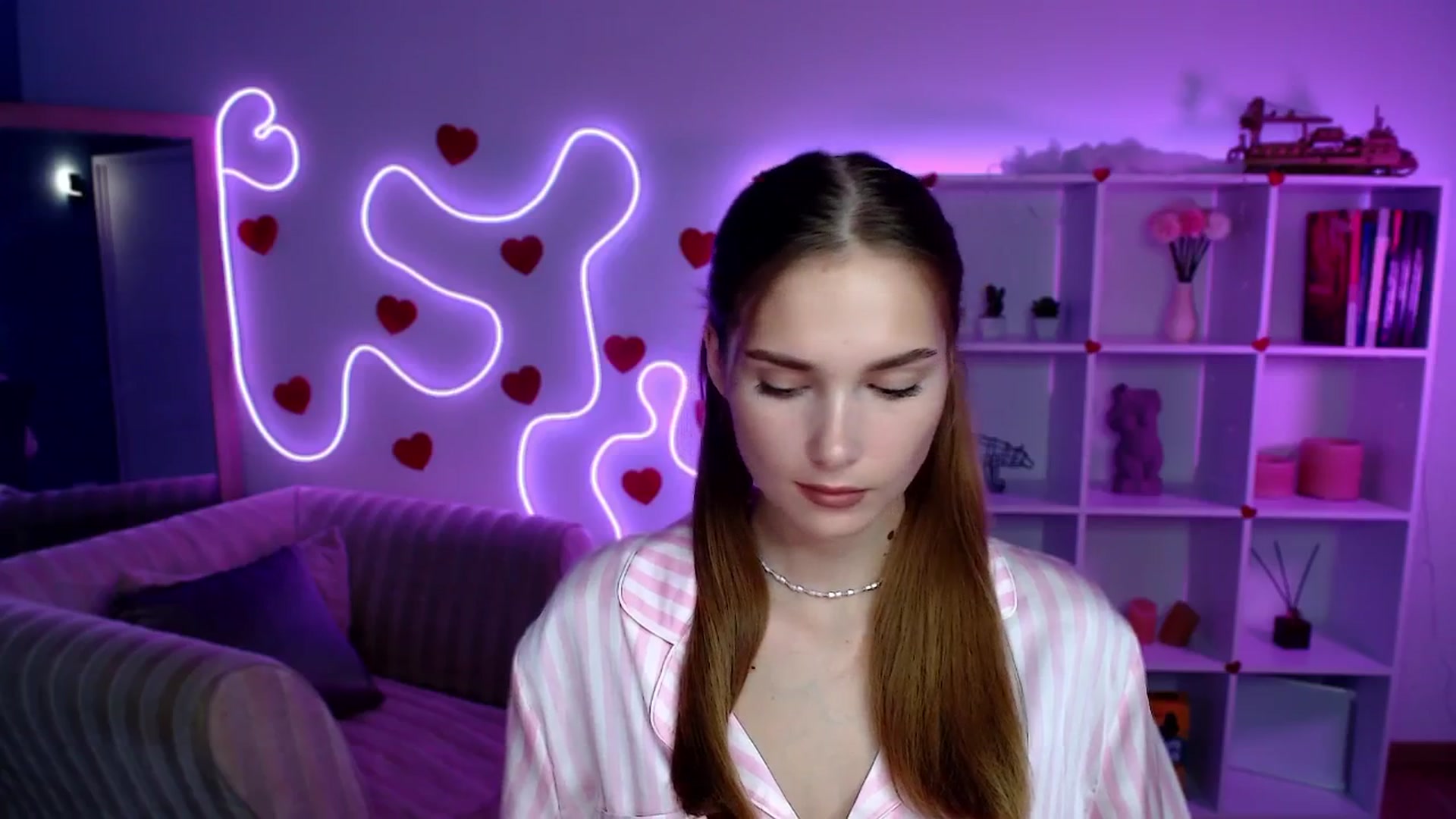 Gallery image thumbnail from Sirela's myfreecams stream on, 08/06/2025, 14:00 image 2 of 20