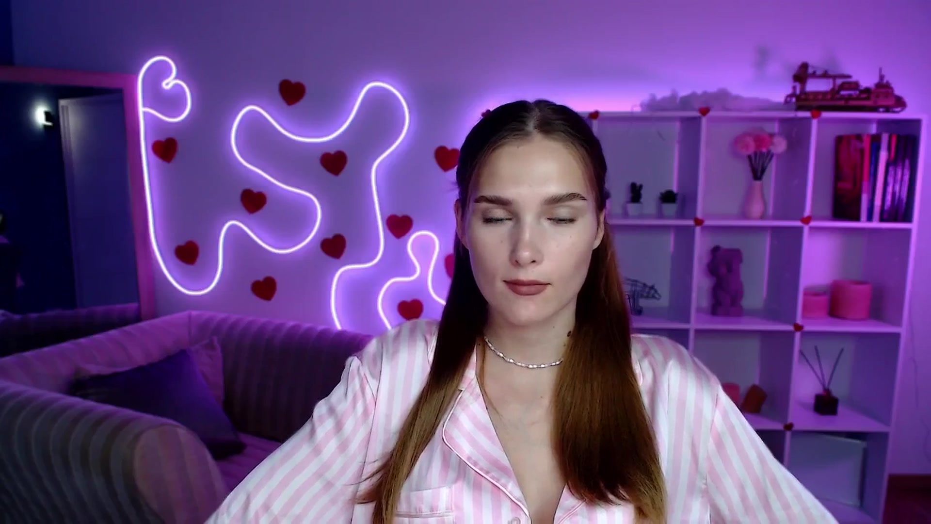 Gallery image thumbnail from Sirela's myfreecams stream on, 08/06/2025, 14:00 image 12 of 20
