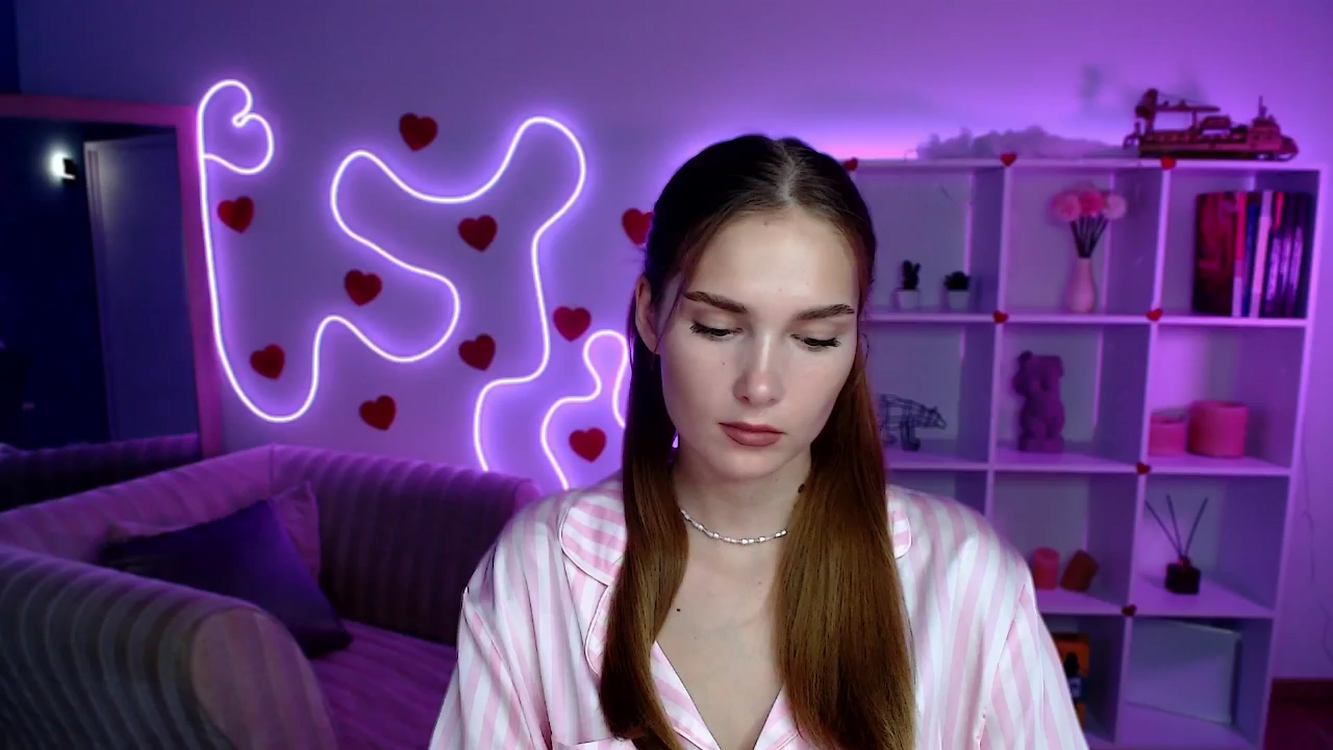 Gallery image thumbnail from Sirela's myfreecams stream on, 08/06/2025, 14:00 image 1 of 20