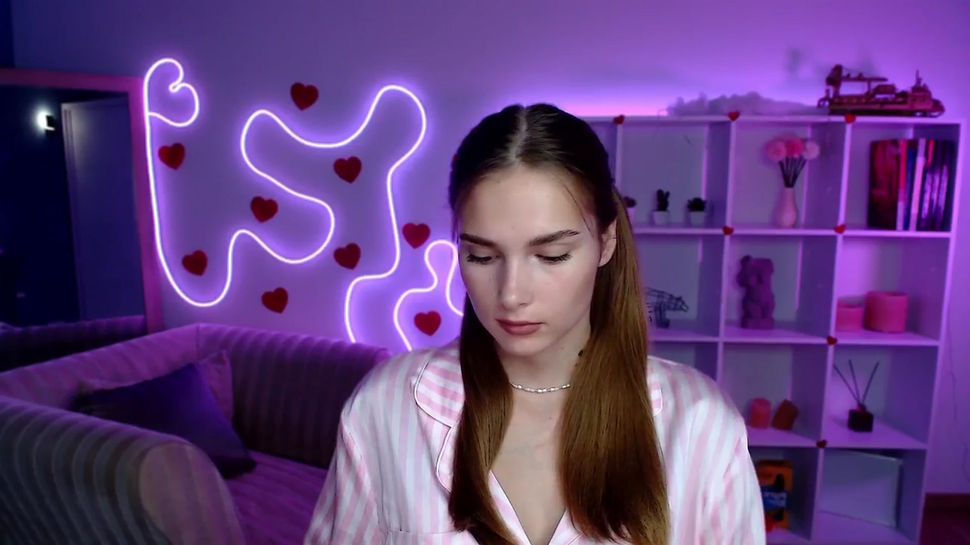 Gallery image thumbnail from Sirela's myfreecams stream on, 08/06/2025, 14:00 image 10 of 20