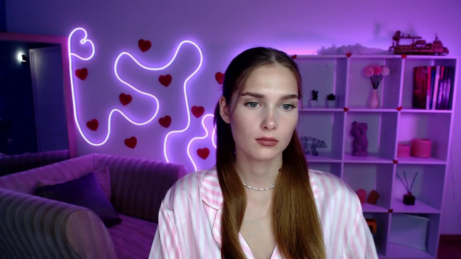 Gallery image thumbnail from Sirela's myfreecams stream on, 08/06/2025, 14:00 image 8 of 20