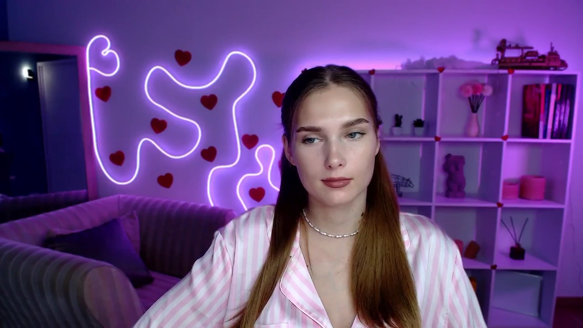 Gallery image thumbnail from Sirela's myfreecams stream on, 08/06/2025, 14:00 image 13 of 20