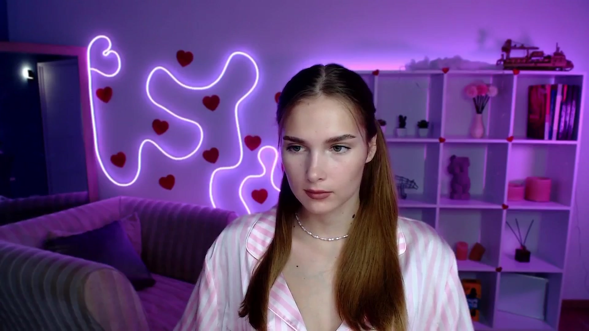 Gallery image thumbnail from Sirela's myfreecams stream on, 08/06/2025, 14:00 image 15 of 20