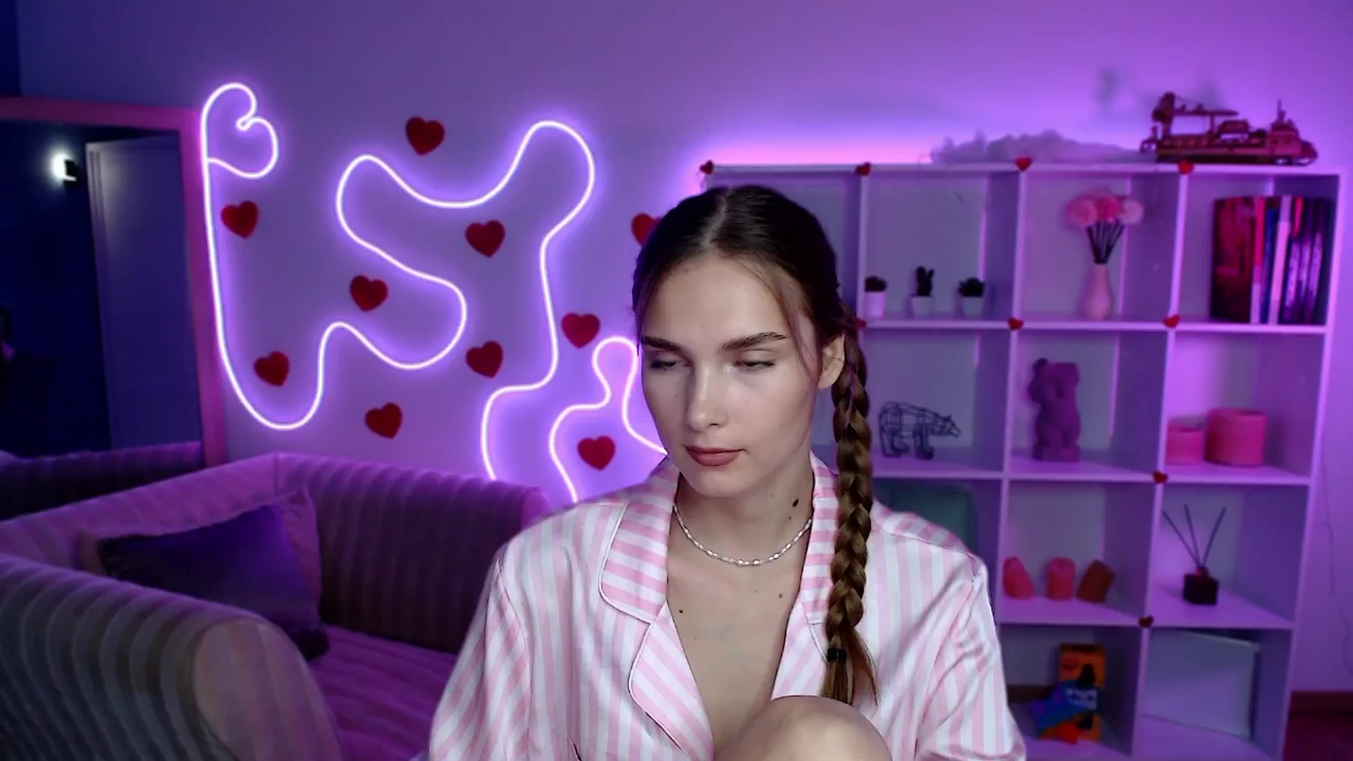 Gallery image thumbnail from Sirela's myfreecams stream on, 08/06/2025, 16:14 image 12 of 20