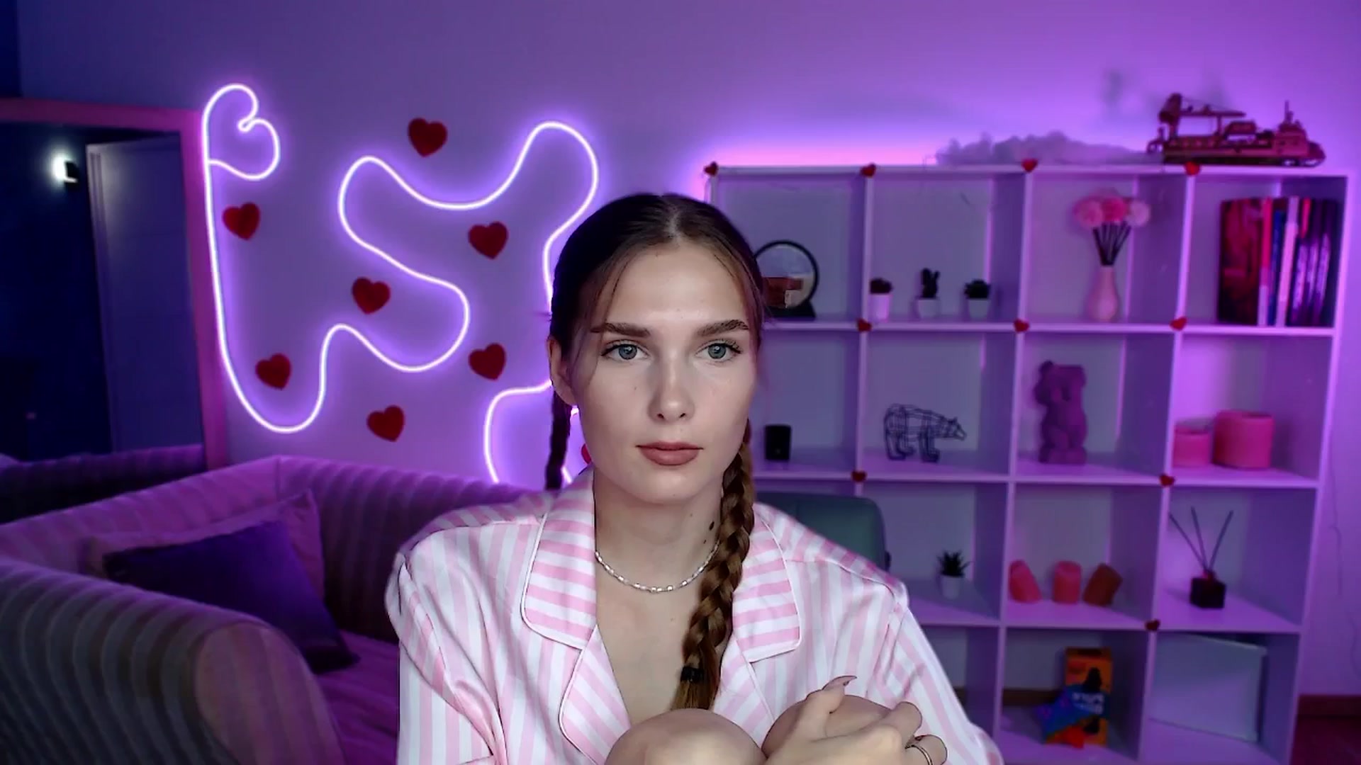 Gallery image thumbnail from Sirela's myfreecams stream on, 08/06/2025, 16:14 image 8 of 20