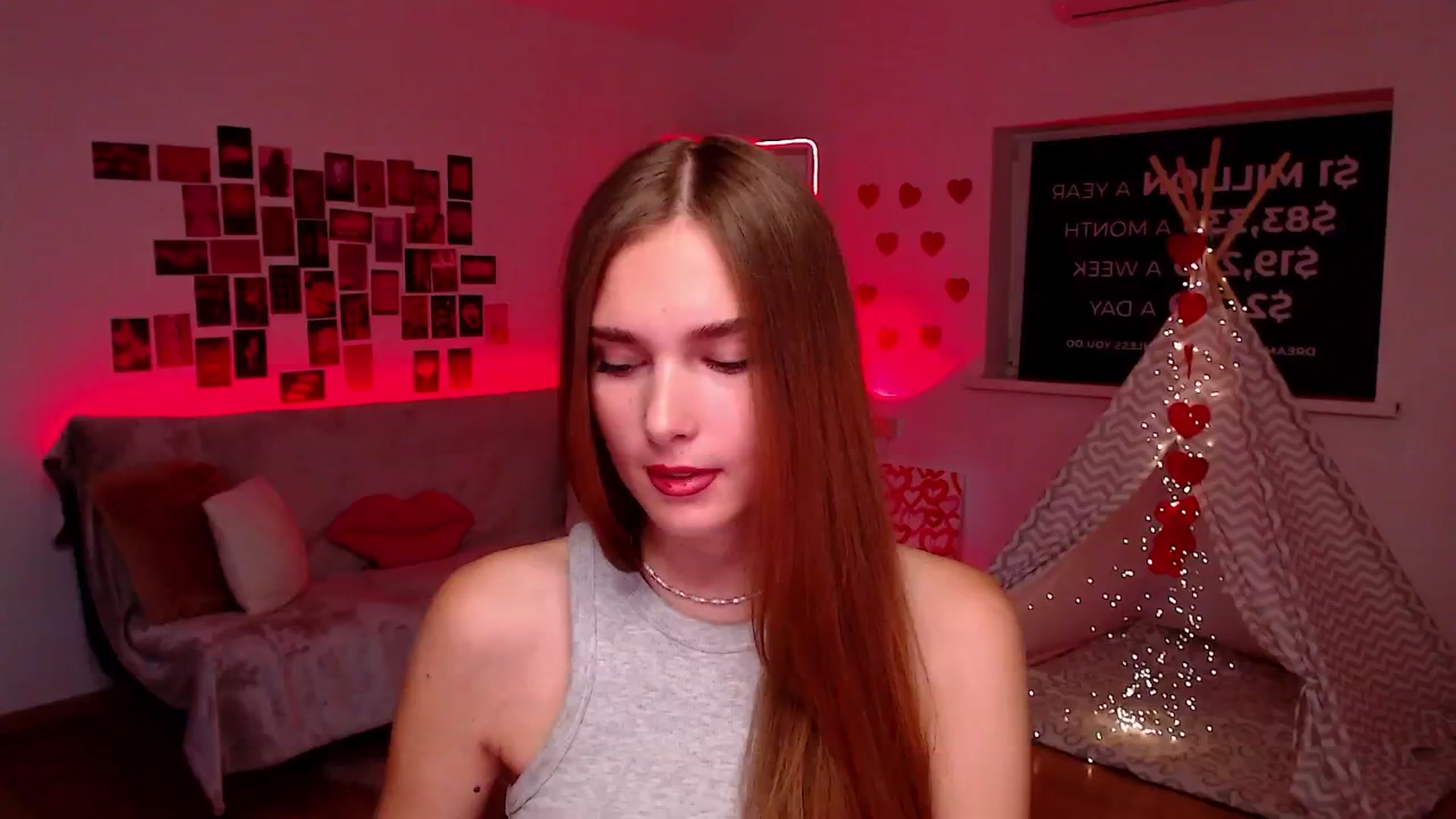 Gallery image thumbnail from Sirela's myfreecams stream on, 08/07/2025, 12:54 image 17 of 20