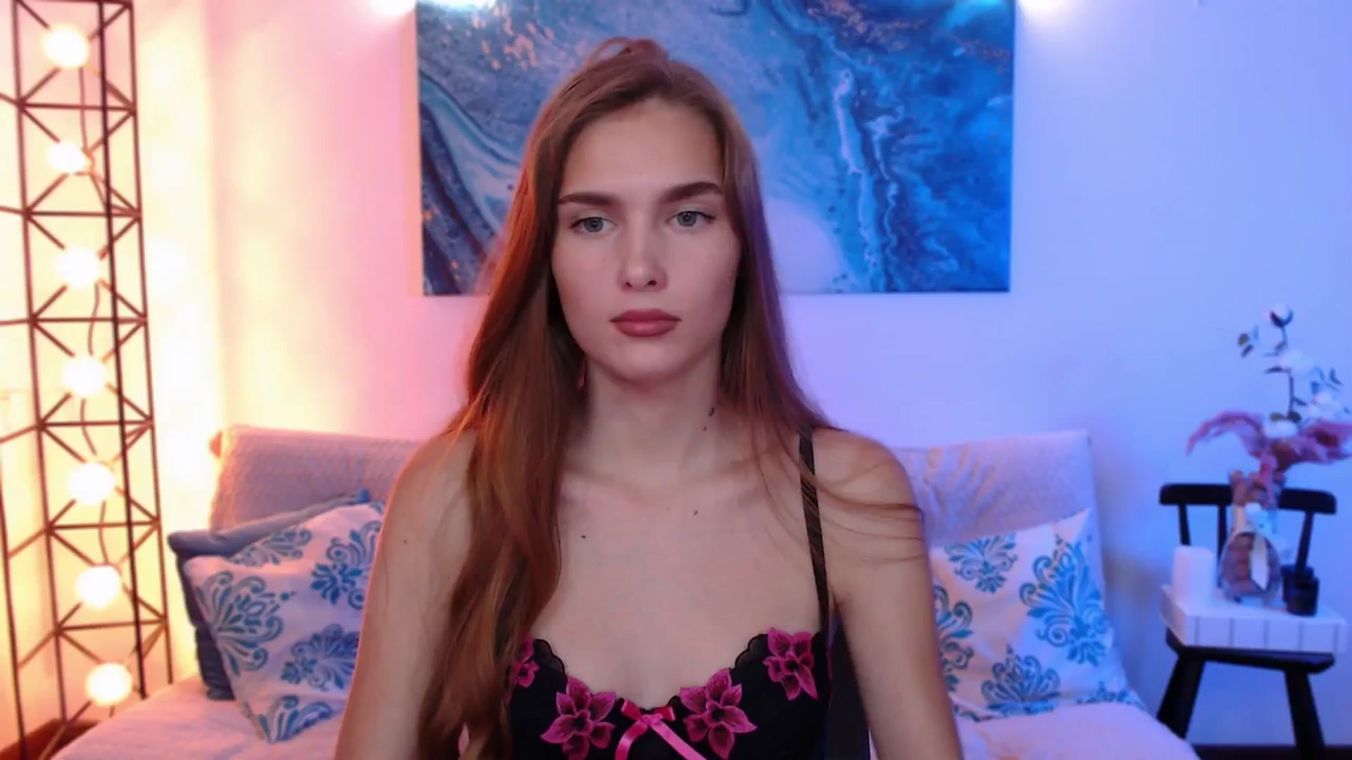 Gallery image thumbnail from Sirela's myfreecams stream on, 08/10/2025, 10:28 image 13 of 20