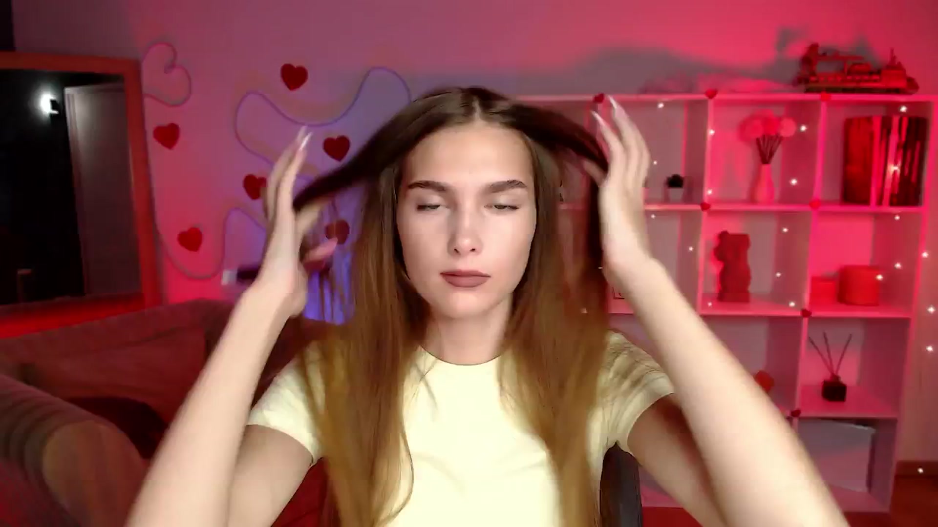 Gallery image thumbnail from Sirela's myfreecams stream on, 08/11/2025, 09:28 image 15 of 20