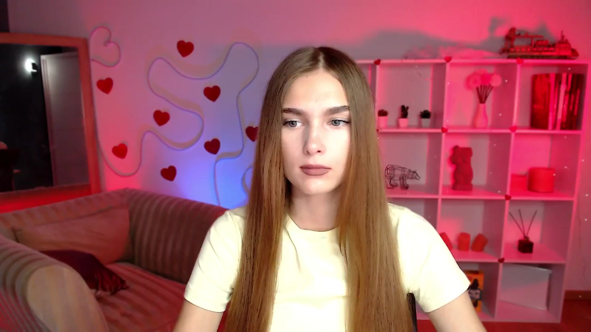 Gallery image thumbnail from Sirela's myfreecams stream on, 08/11/2025, 09:28 image 6 of 20
