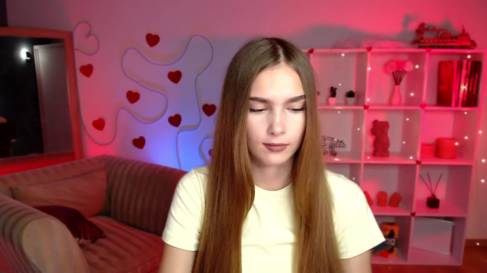 Gallery image thumbnail from Sirela's myfreecams stream on, 08/11/2025, 09:28 image 4 of 20