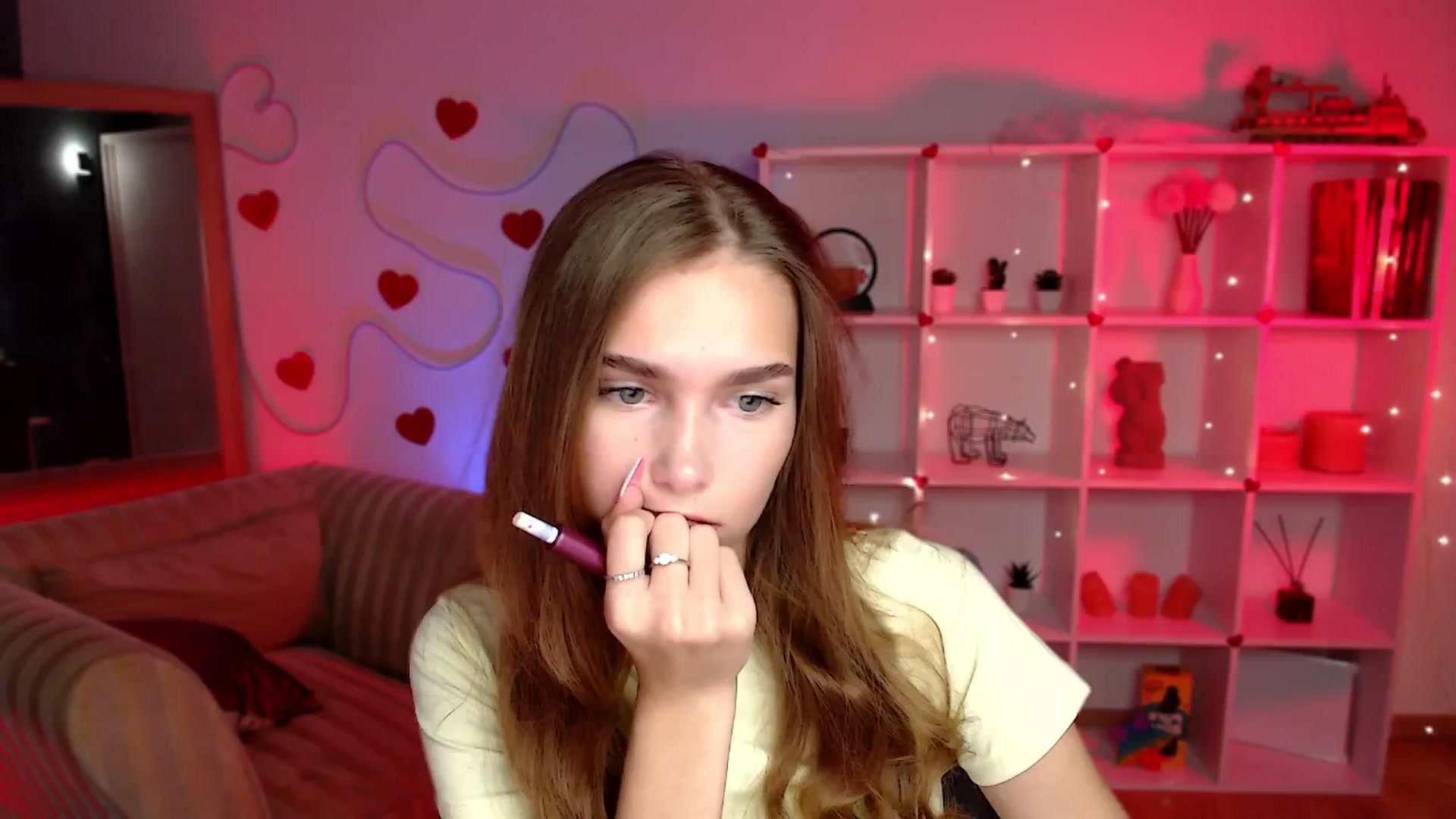 Gallery image thumbnail from Sirela's myfreecams stream on, 08/11/2025, 10:22 image 14 of 20