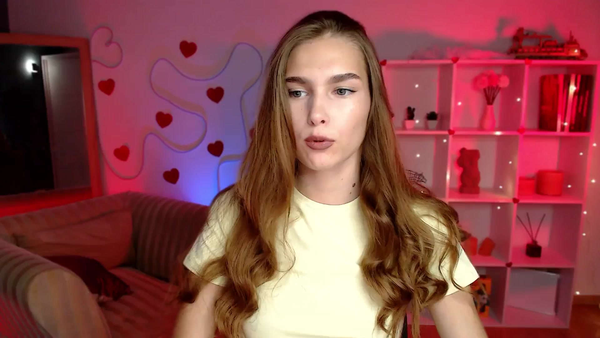 Gallery image thumbnail from Sirela's myfreecams stream on, 08/11/2025, 10:22 image 1 of 20