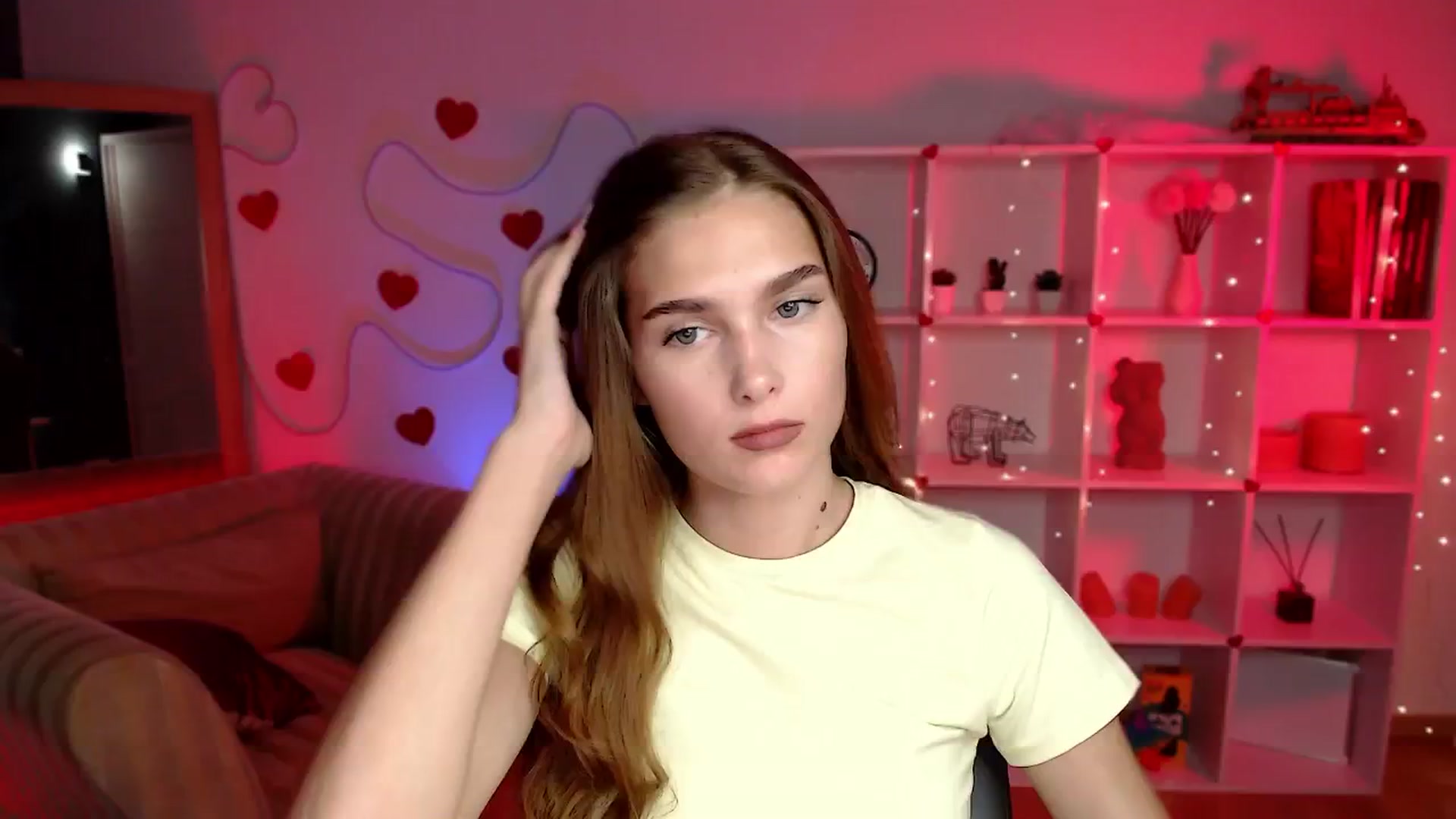 Gallery image thumbnail from Sirela's myfreecams stream on, 08/11/2025, 10:22 image 16 of 20