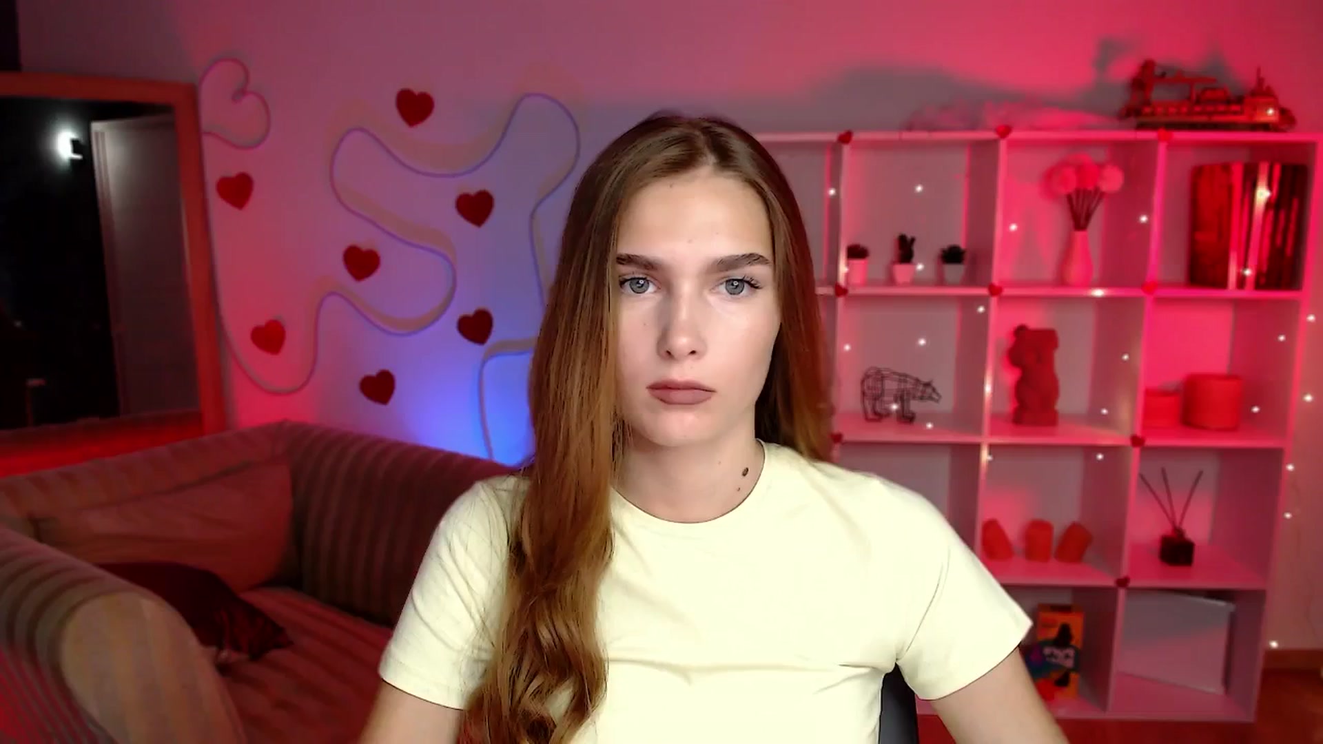 Gallery image thumbnail from Sirela's myfreecams stream on, 08/11/2025, 10:22 image 19 of 20