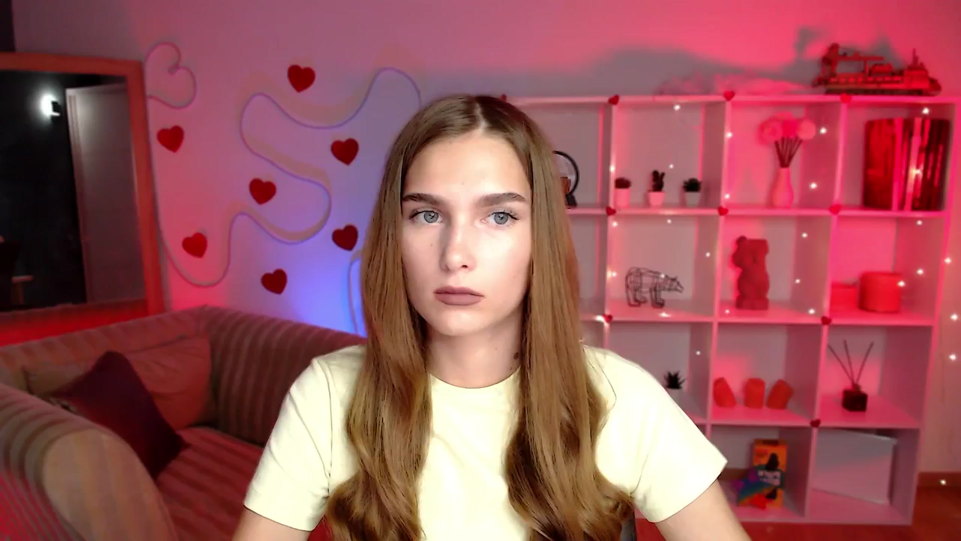 Gallery image thumbnail from Sirela's myfreecams stream on, 08/11/2025, 12:29 image 19 of 20