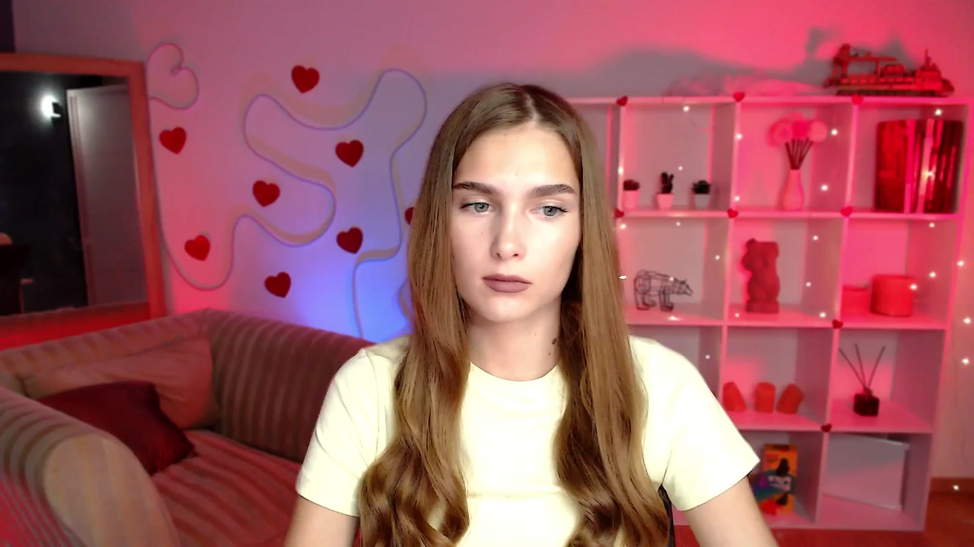 Gallery image thumbnail from Sirela's myfreecams stream on, 08/11/2025, 12:29 image 15 of 20