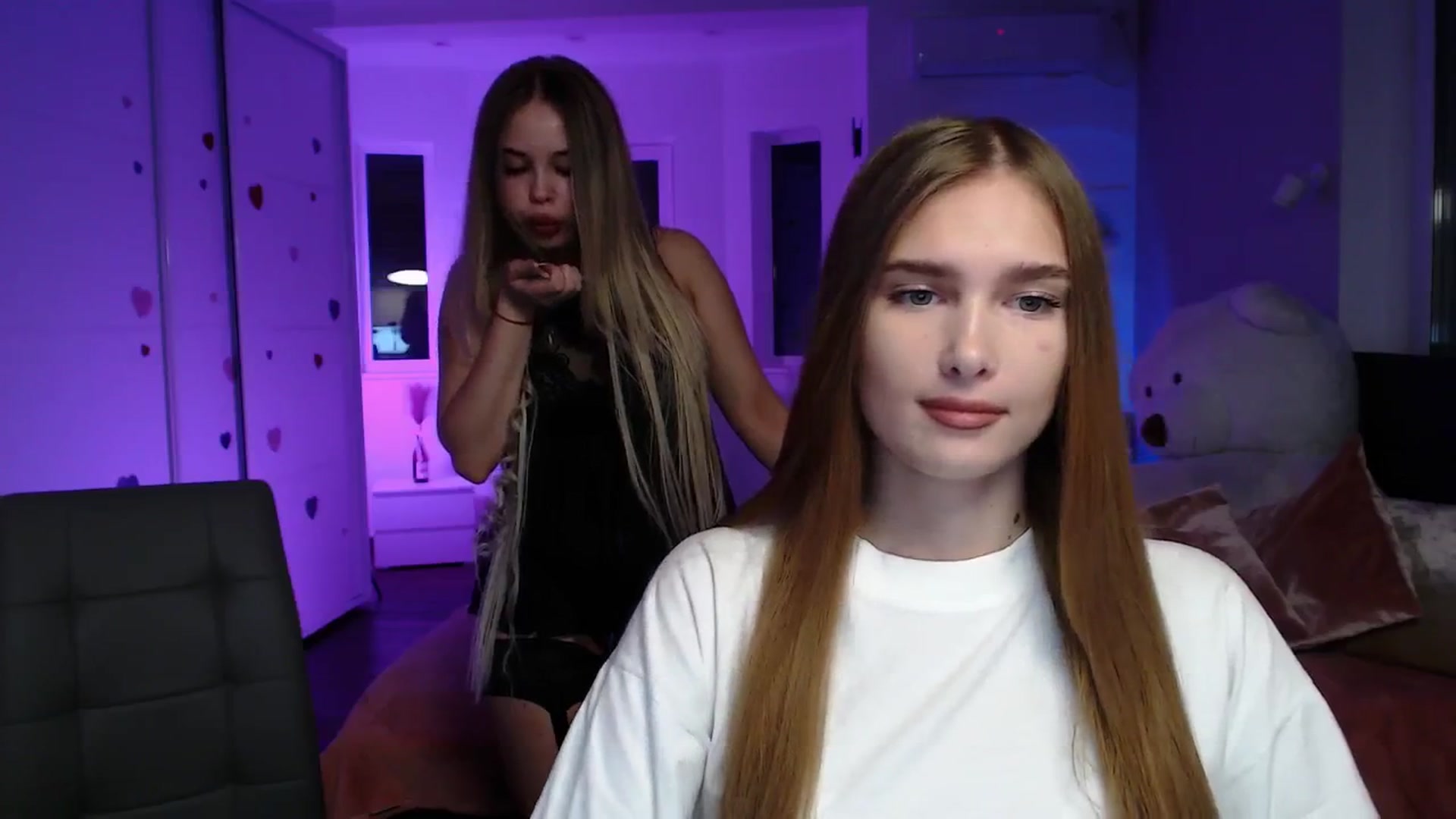 Gallery image thumbnail from Sirela's myfreecams stream on, 08/15/2025, 10:19 image 3 of 20
