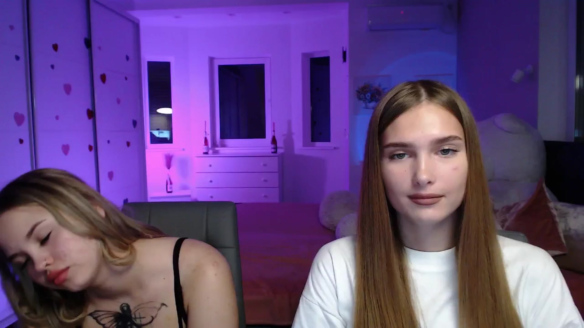 Gallery image thumbnail from Sirela's myfreecams stream on, 08/15/2025, 13:22 image 3 of 20