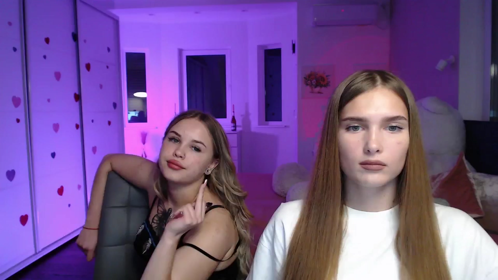 Gallery image thumbnail from Sirela's myfreecams stream on, 08/15/2025, 13:22 image 9 of 20