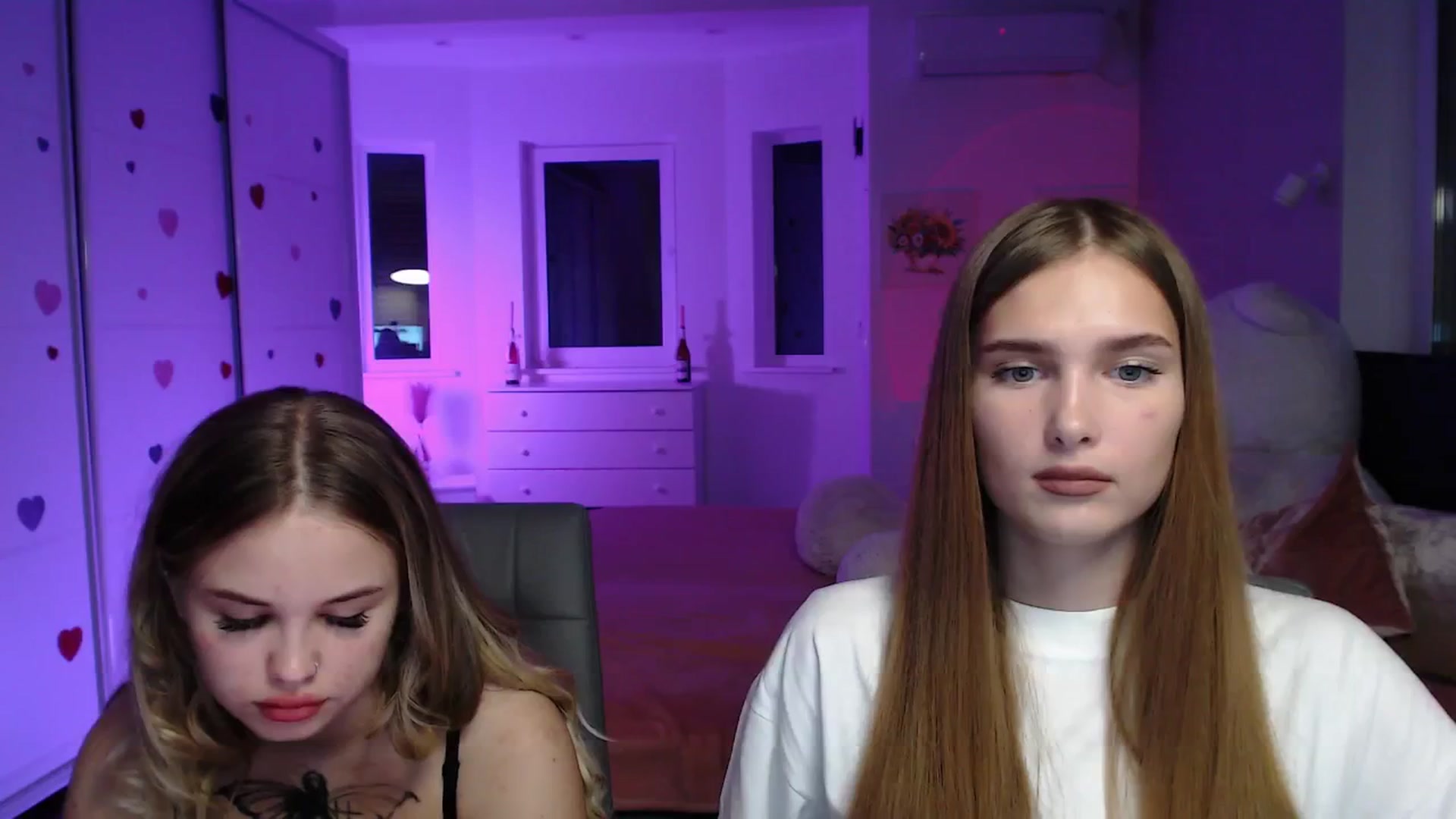 Gallery image thumbnail from Sirela's myfreecams stream on, 08/15/2025, 13:22 image 4 of 20