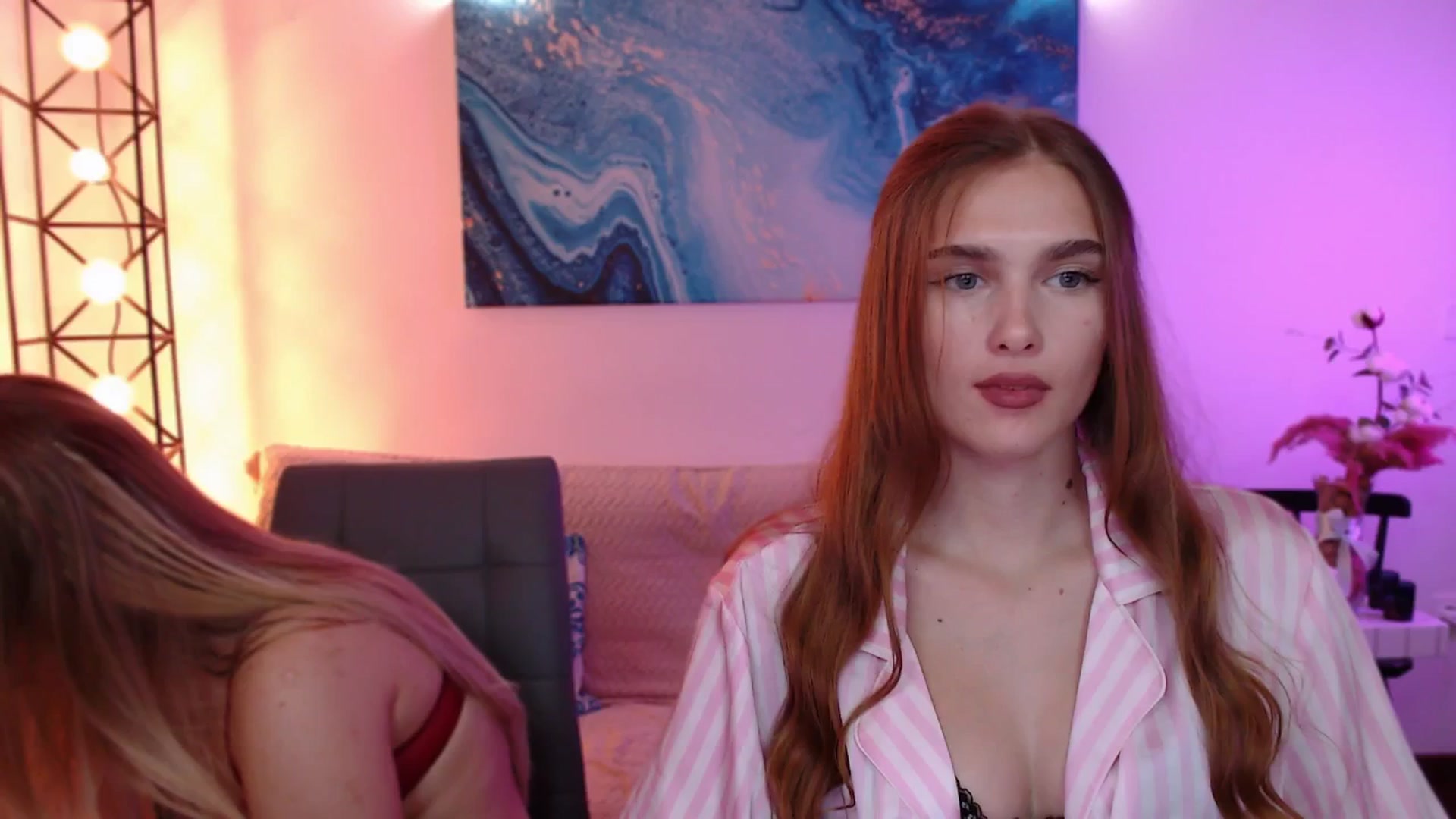 Gallery image thumbnail from Sirela's myfreecams stream on, 08/18/2025, 16:20 image 3 of 20