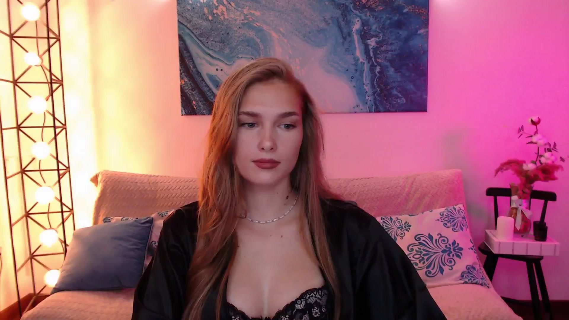 Gallery image thumbnail from Sirela's myfreecams stream on, 08/22/2025, 14:04 image 11 of 20