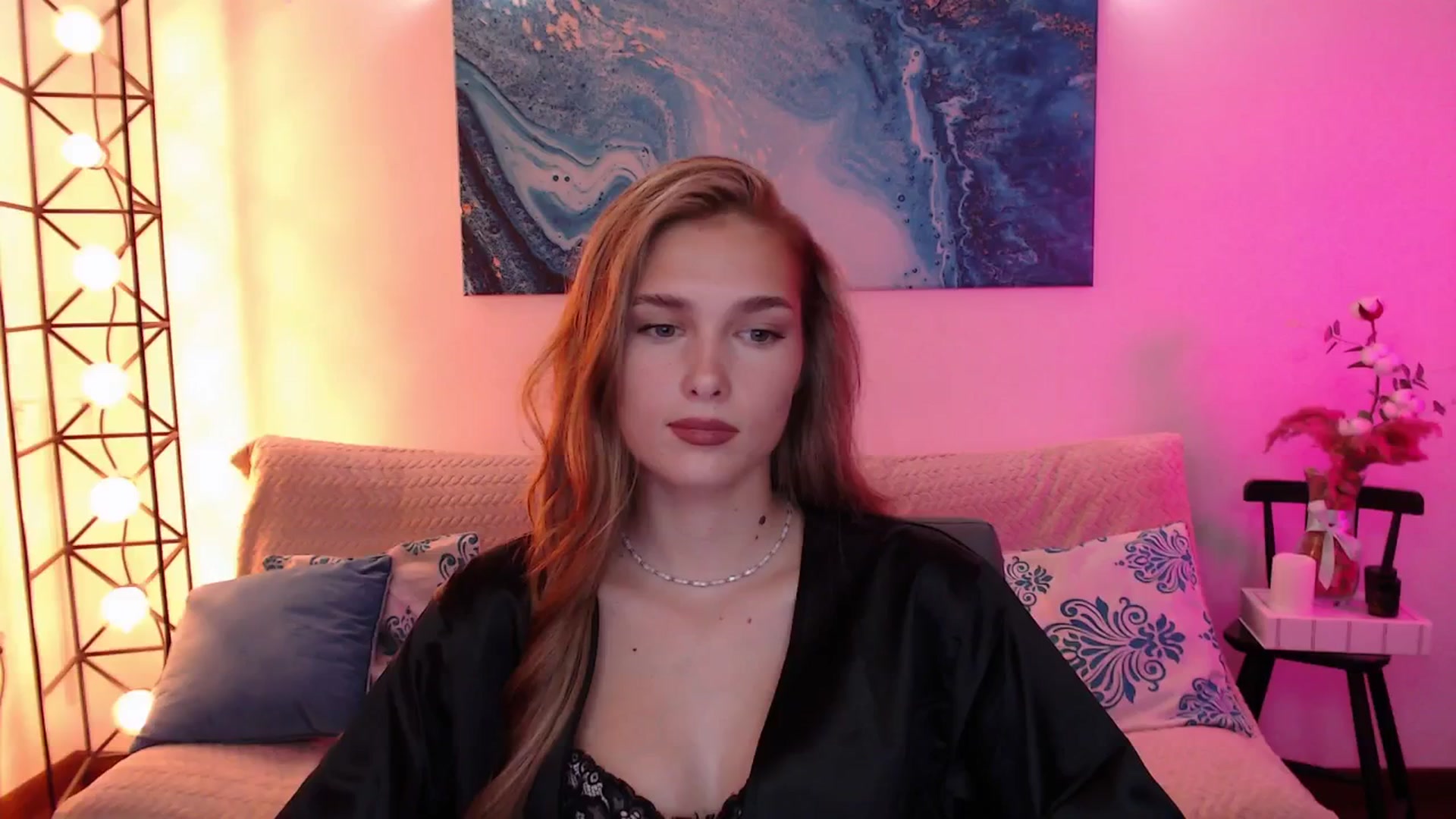Gallery image thumbnail from Sirela's myfreecams stream on, 08/22/2025, 14:04 image 6 of 20