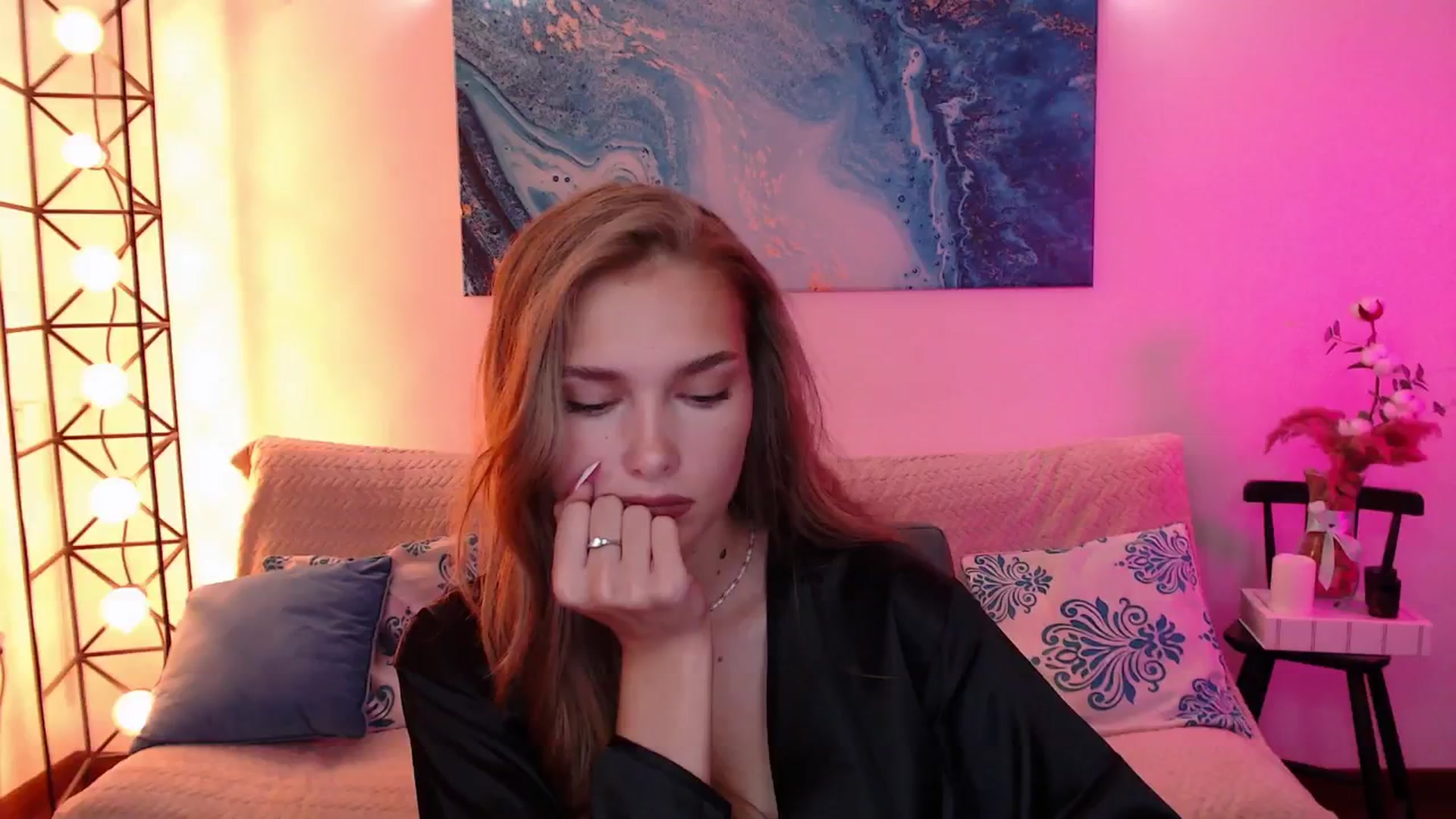 Gallery image thumbnail from Sirela's myfreecams stream on, 08/22/2025, 14:54 image 14 of 20