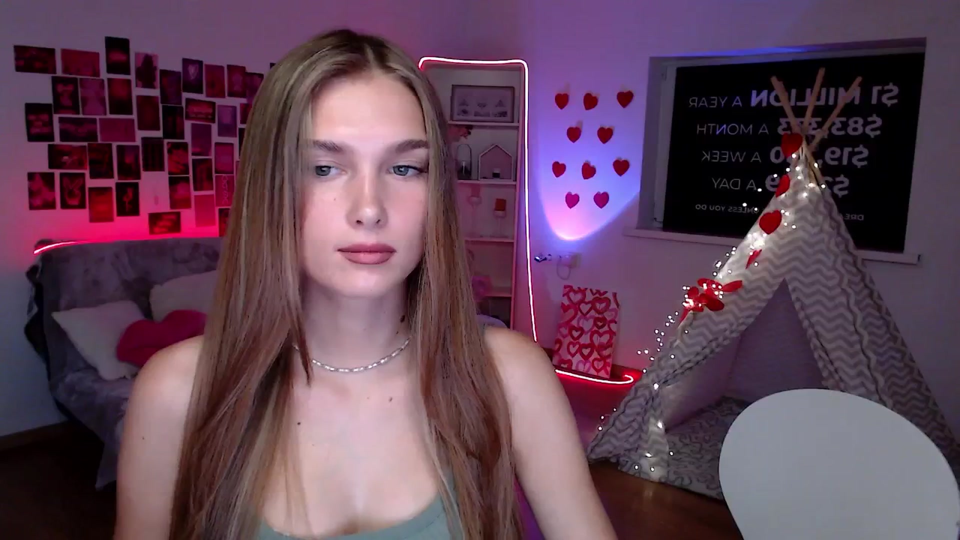 Gallery image thumbnail from Sirela's myfreecams stream on, 08/23/2025, 14:49 image 11 of 20