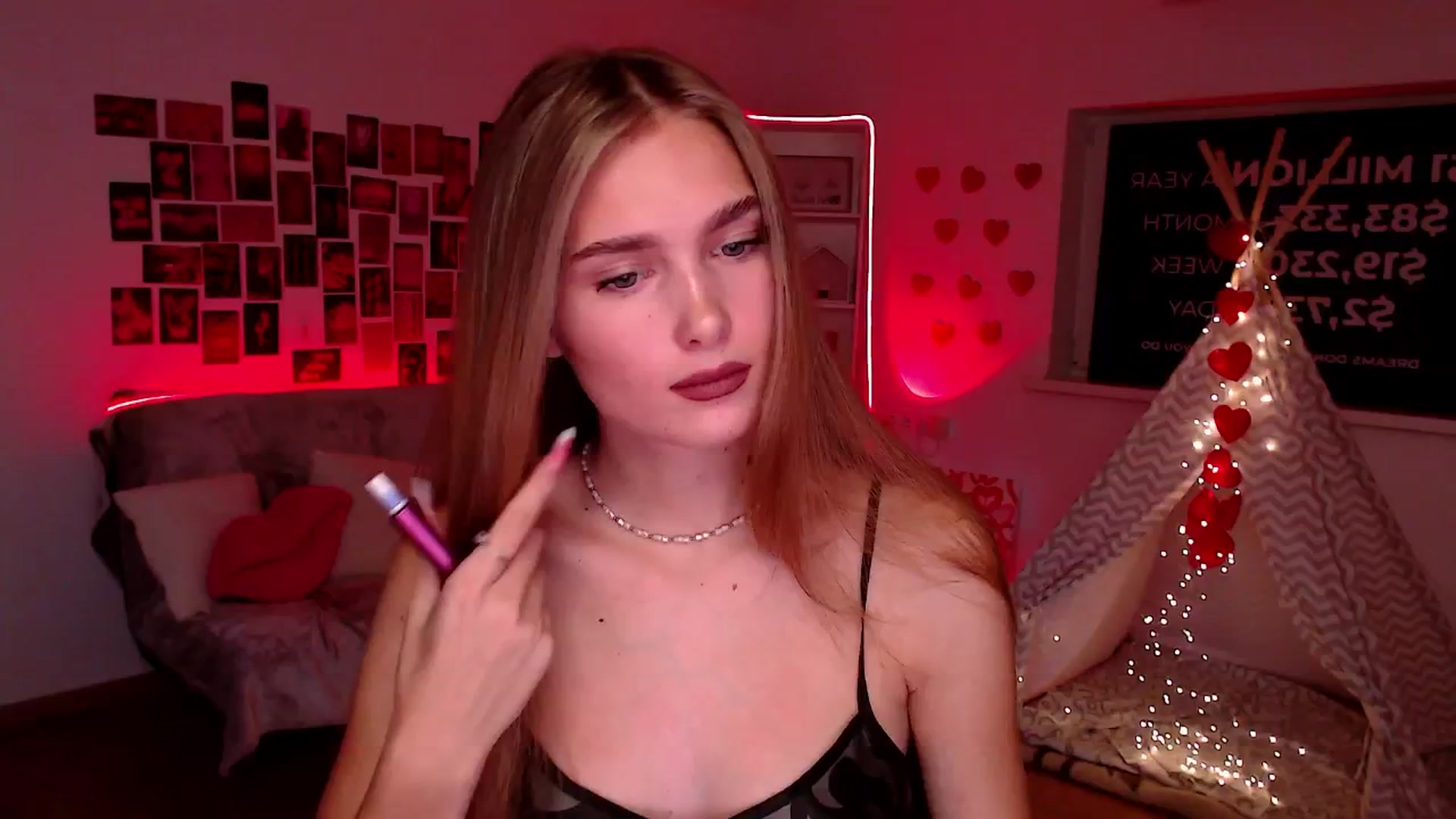 Gallery image thumbnail from Sirela's myfreecams stream on, 08/27/2025, 11:39 image 9 of 20