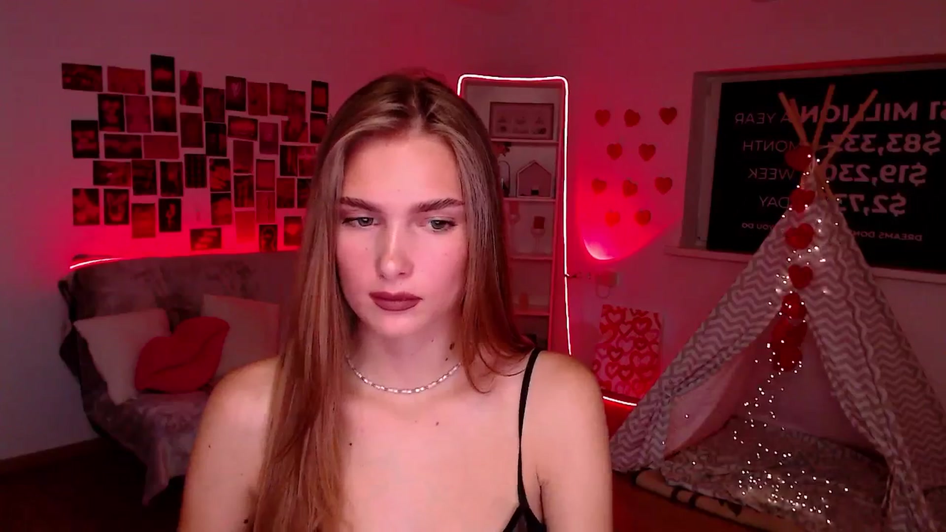 Gallery image thumbnail from Sirela's myfreecams stream on, 08/27/2025, 12:11 image 19 of 20