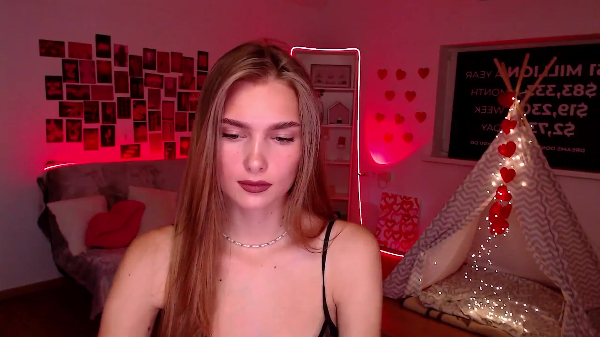 Gallery image thumbnail from Sirela's myfreecams stream on, 08/27/2025, 12:11 image 8 of 20