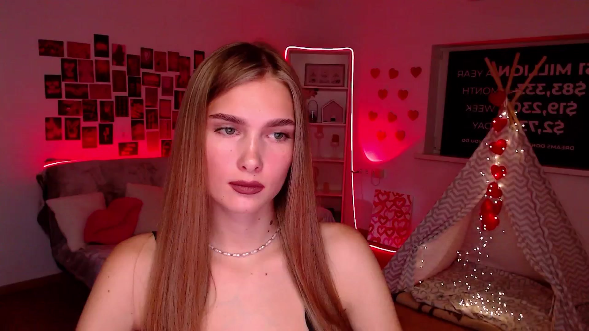 Gallery image thumbnail from Sirela's myfreecams stream on, 08/27/2025, 12:52 image 9 of 20