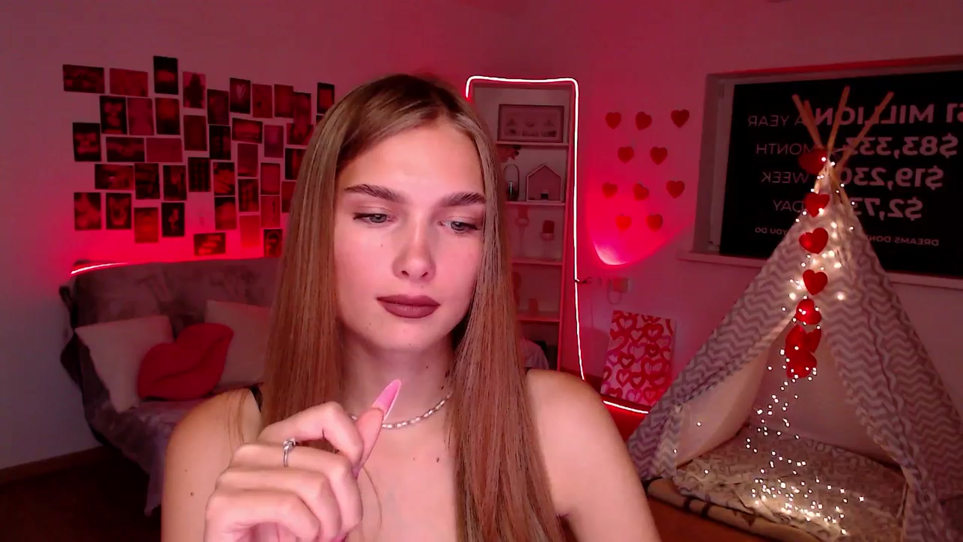 Gallery image thumbnail from Sirela's myfreecams stream on, 08/27/2025, 12:52 image 15 of 20